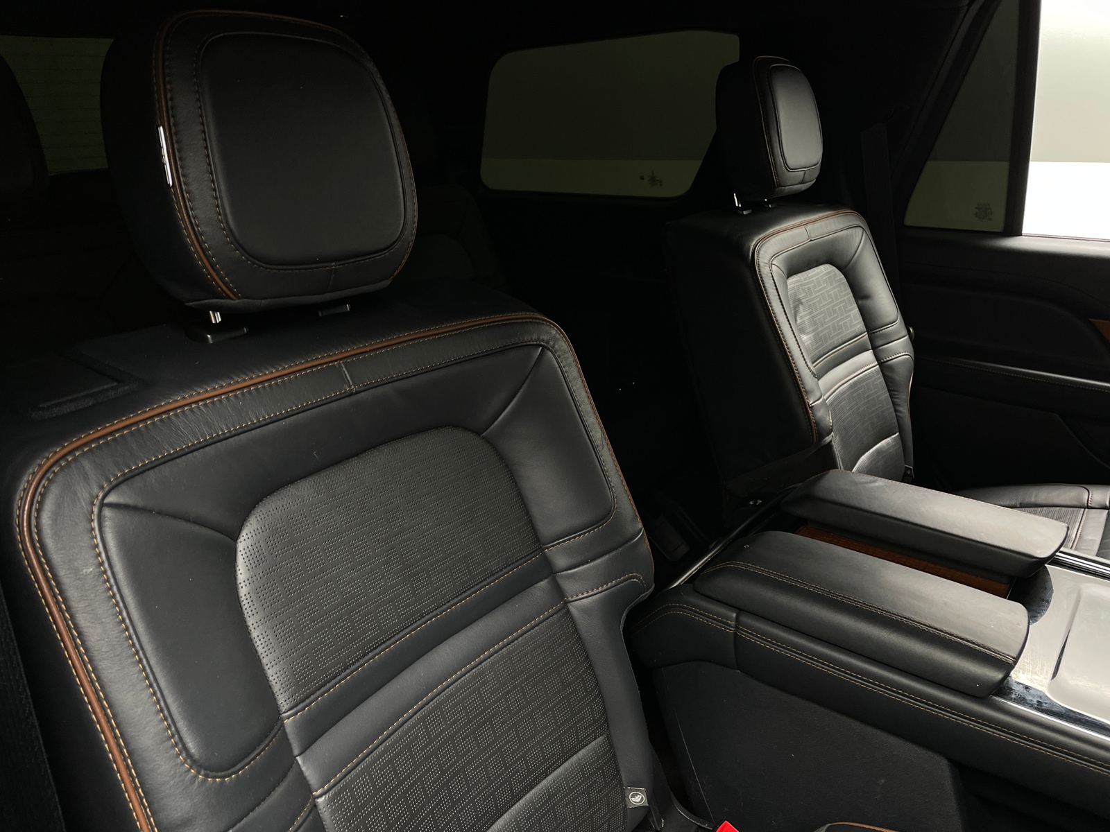 Thumbnail: 2022 Lincoln Navigator - 5