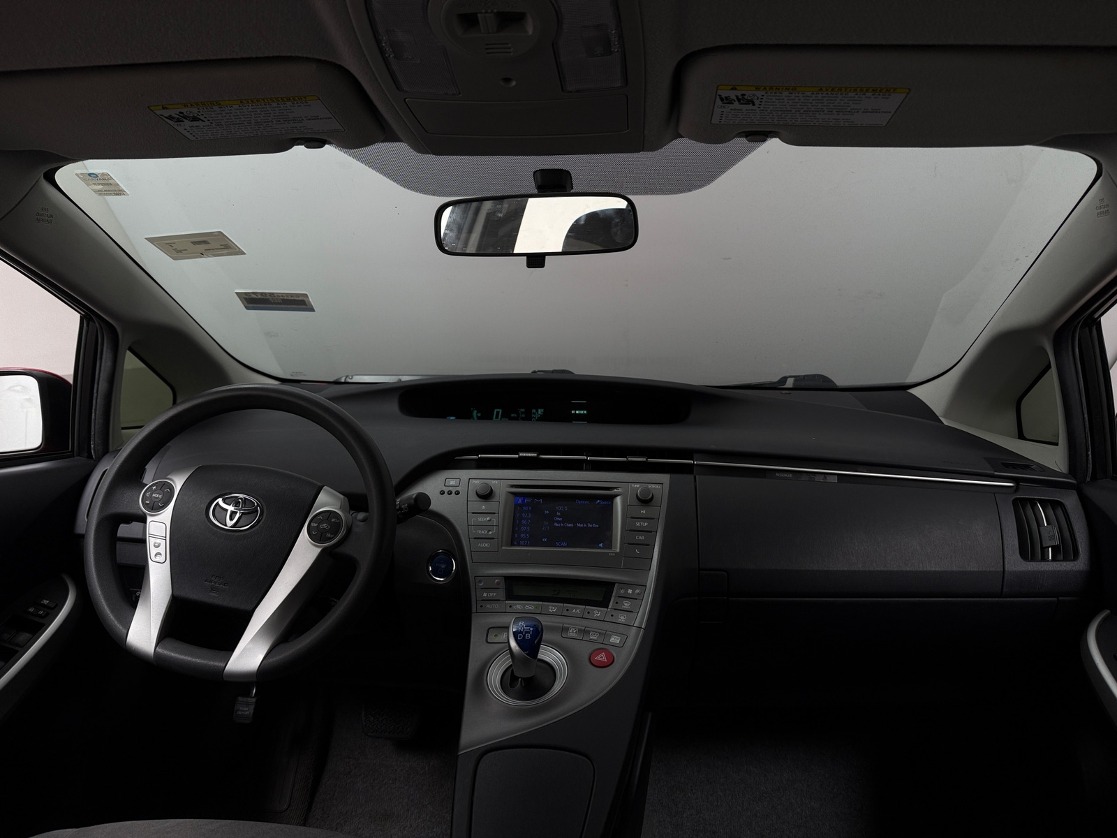 Thumbnail: 2015 Toyota Prius - 3
