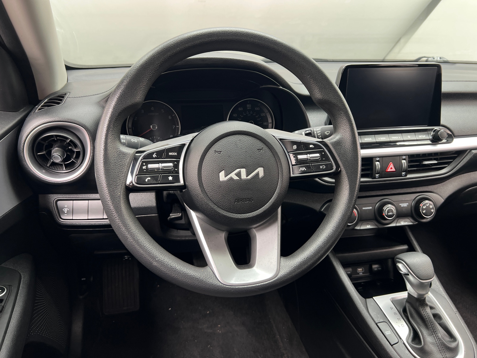 Thumbnail: 2023 Kia Forte - 5