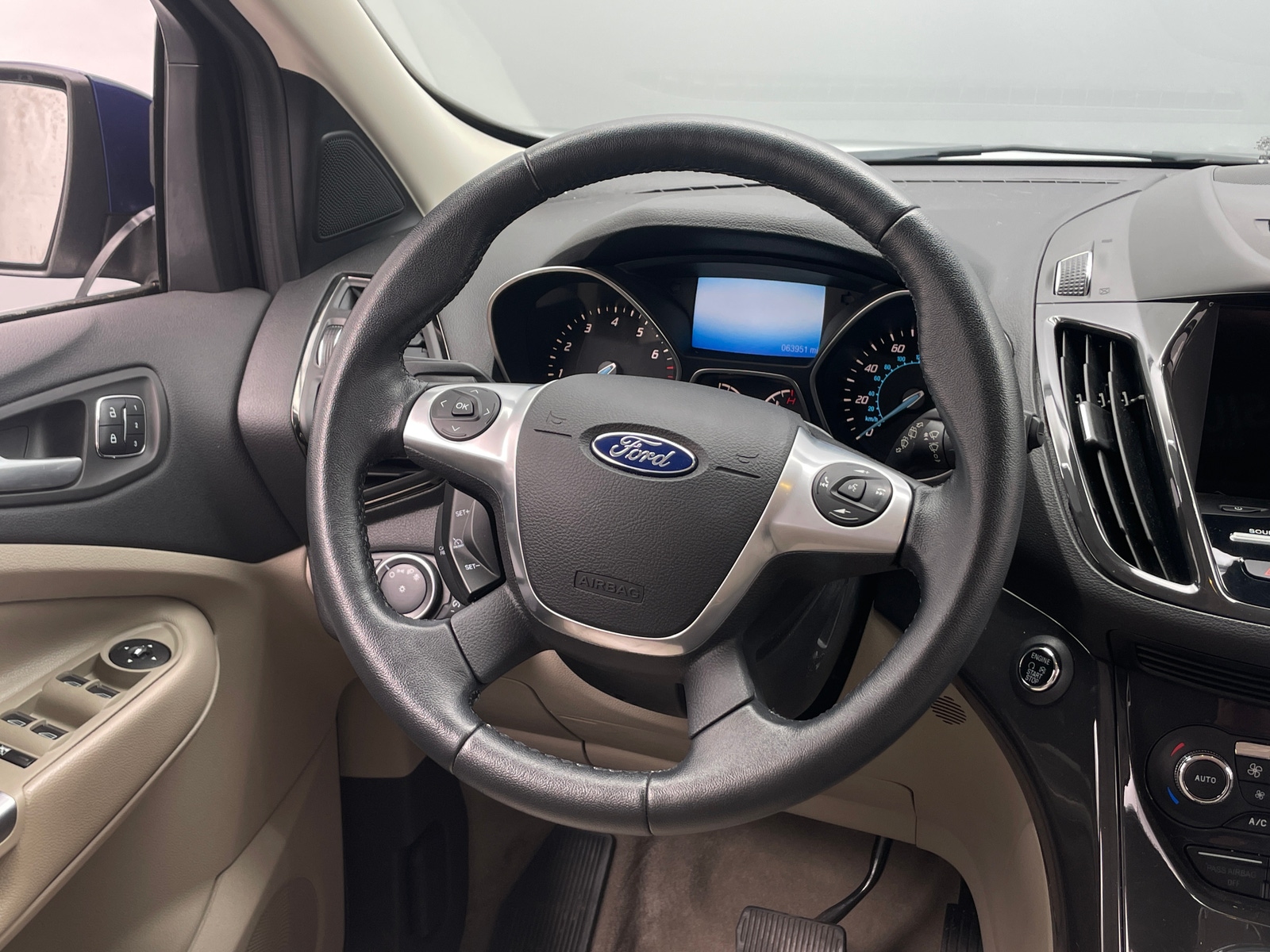 Thumbnail: 2016 Ford Escape - 4