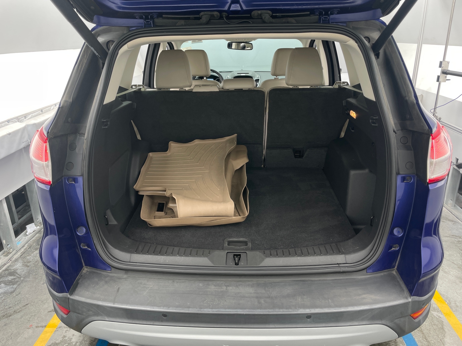 Thumbnail: 2016 Ford Escape - 6