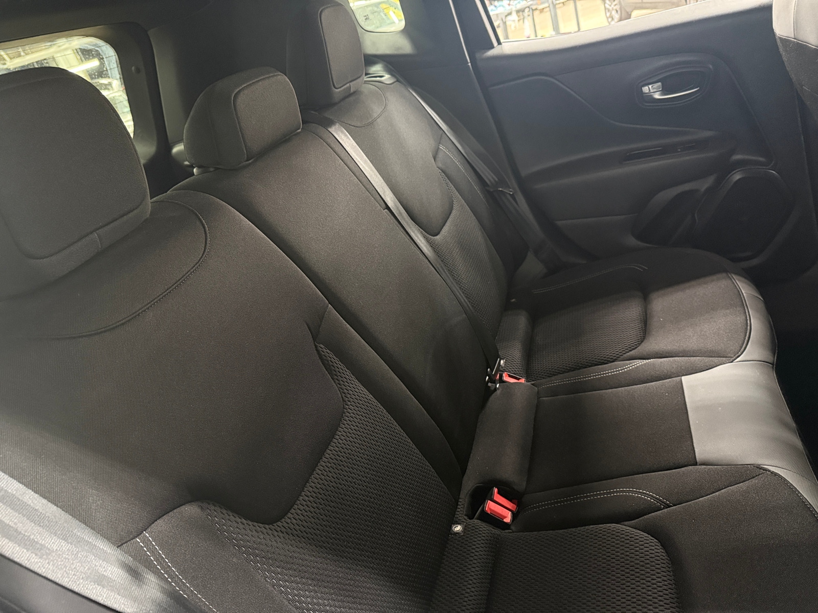 Thumbnail: 2022 Jeep Renegade - 5