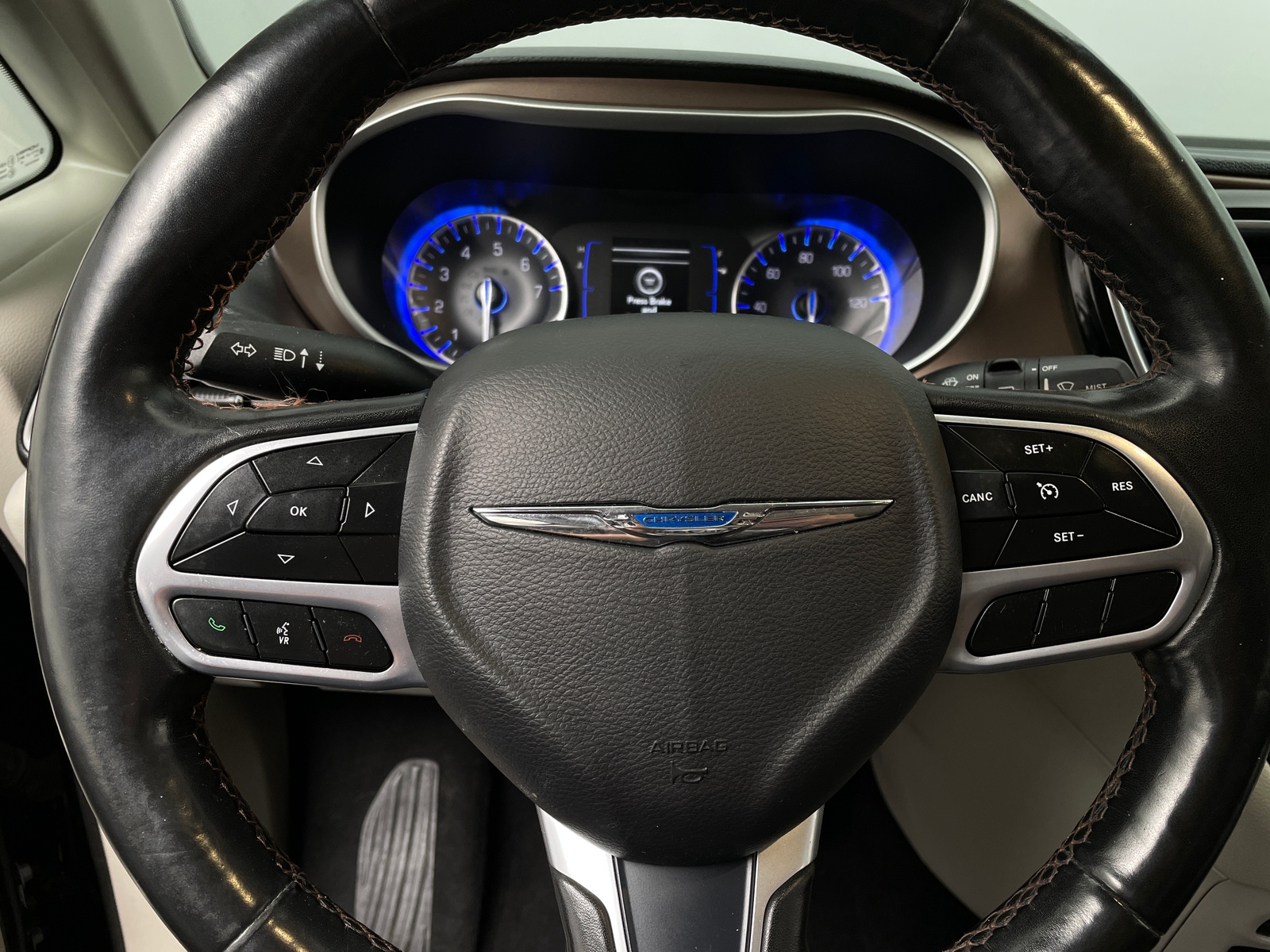 Thumbnail: 2019 Chrysler Pacifica - 4