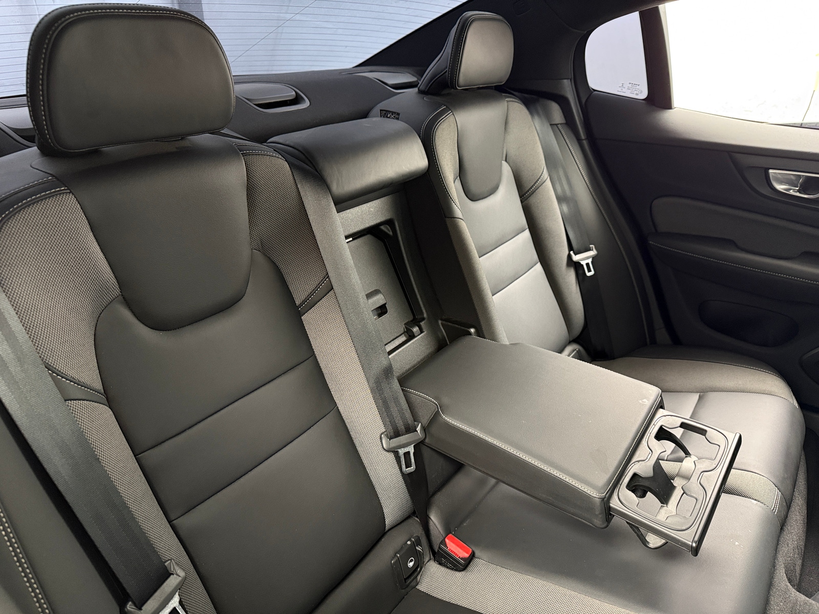 Thumbnail: 2024 Volvo S60 - 6