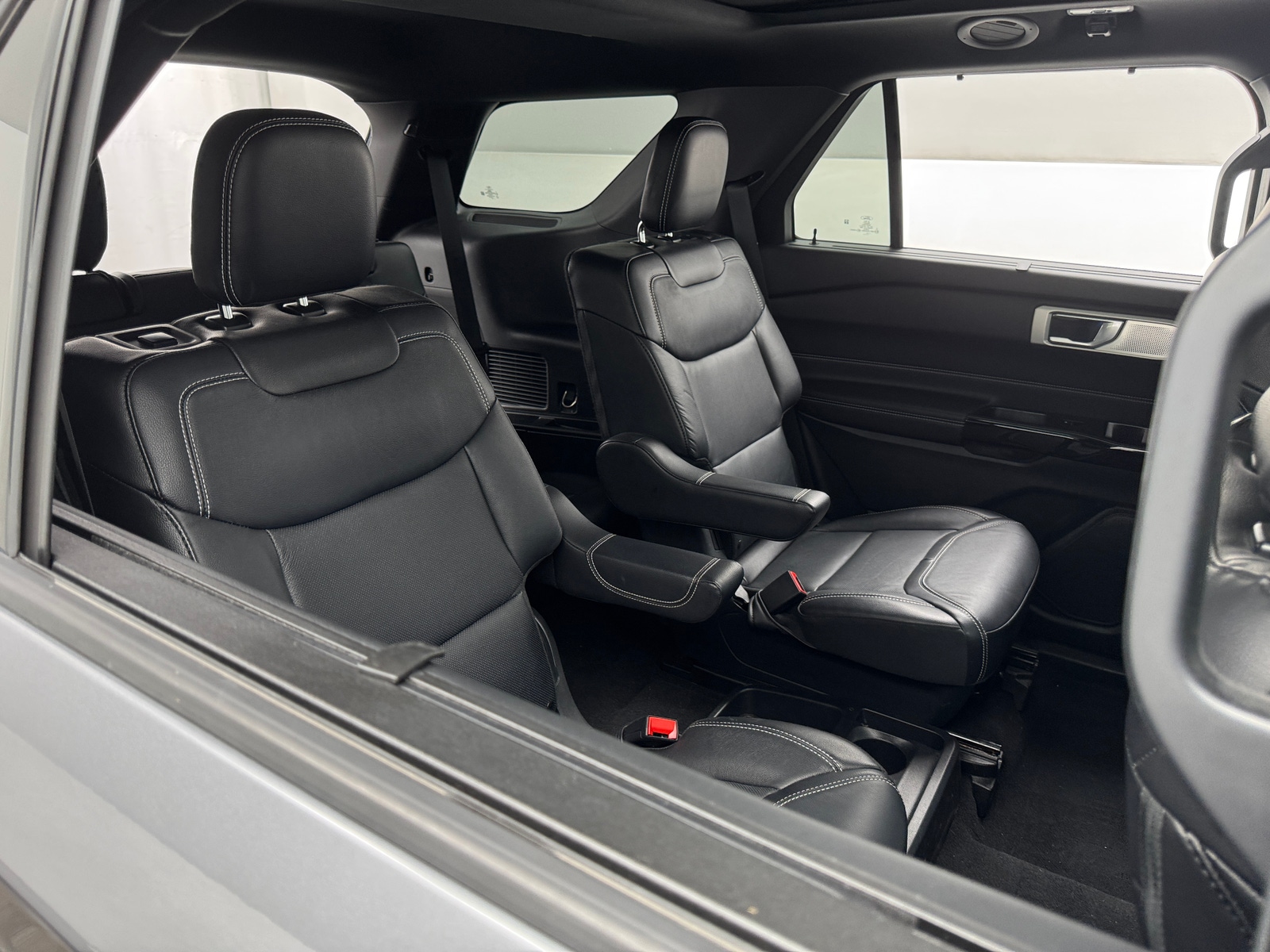 Thumbnail: 2021 Ford Explorer - 5