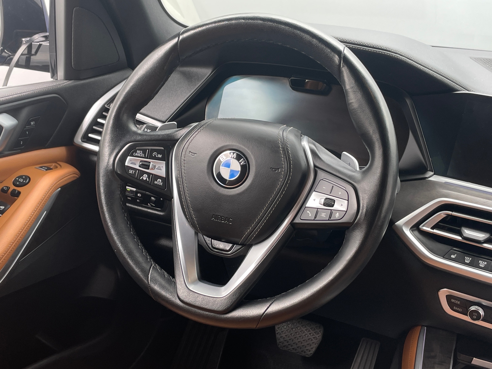 Thumbnail: 2022 BMW X5 - 4
