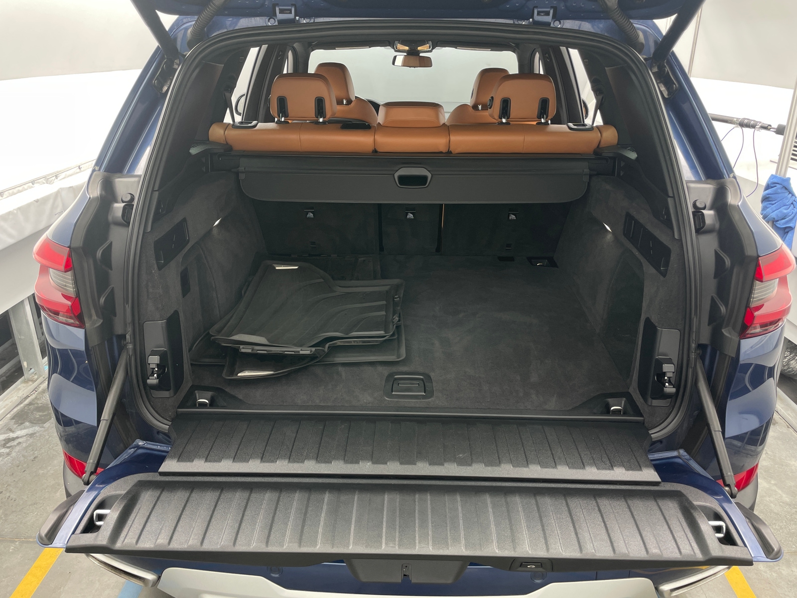 Thumbnail: 2022 BMW X5 - 6