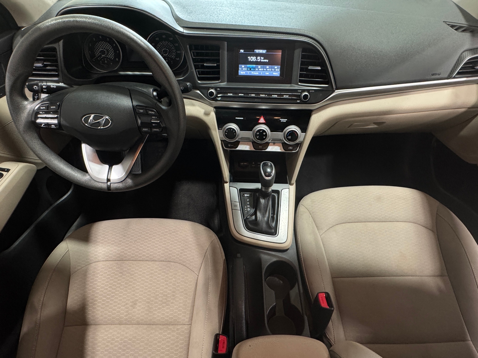 Thumbnail: 2019 Hyundai Elantra - 3