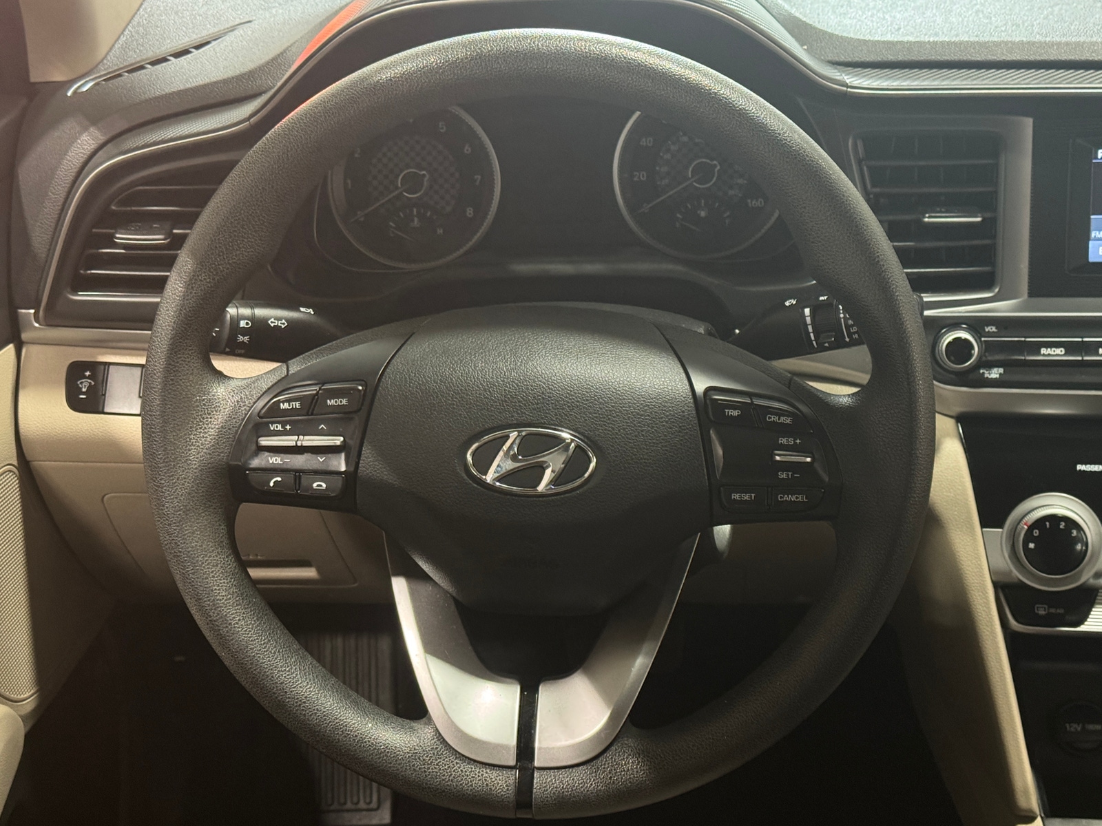 Thumbnail: 2019 Hyundai Elantra - 5