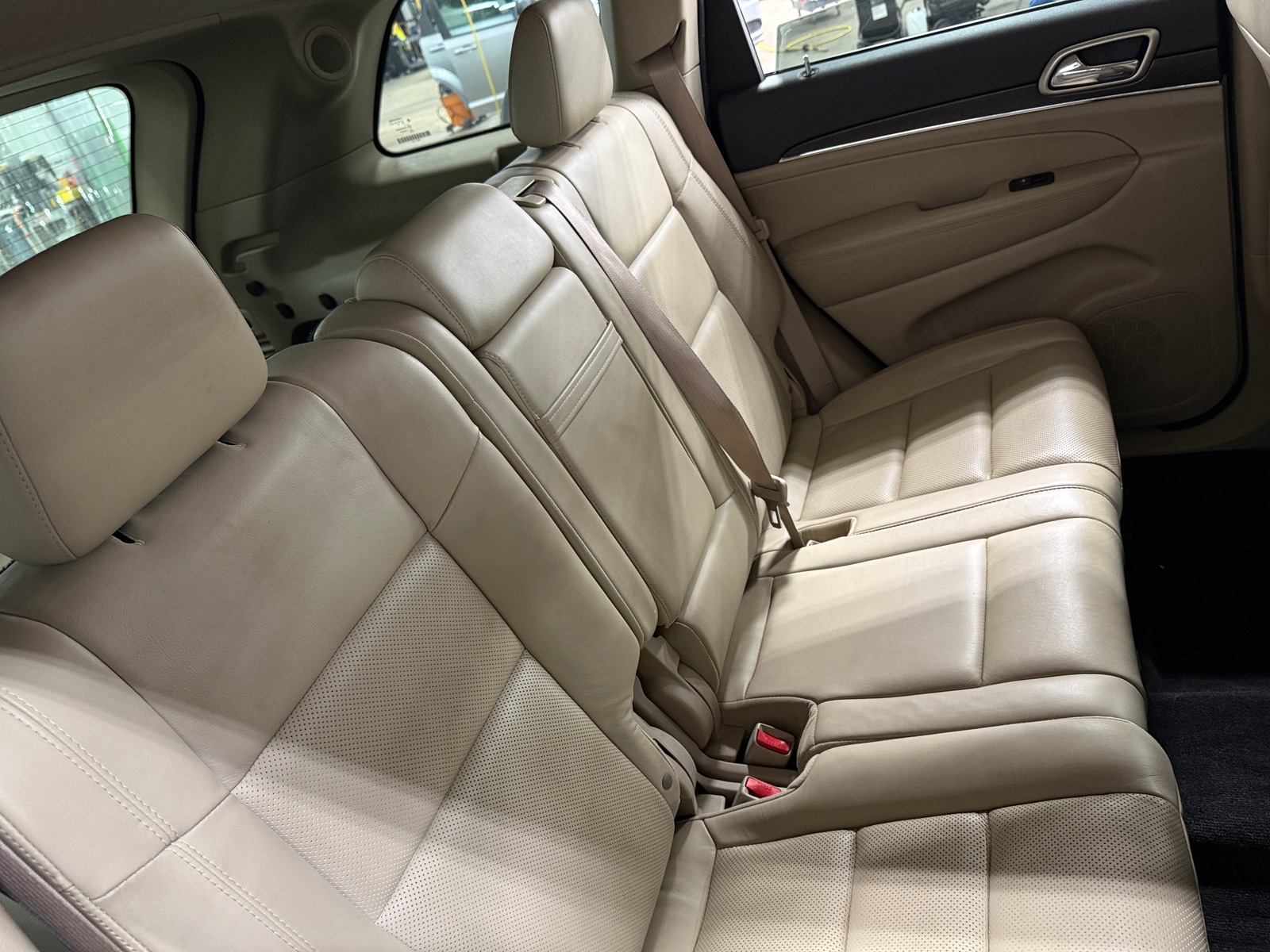 Thumbnail: 2015 Jeep Grand Cherokee - 5