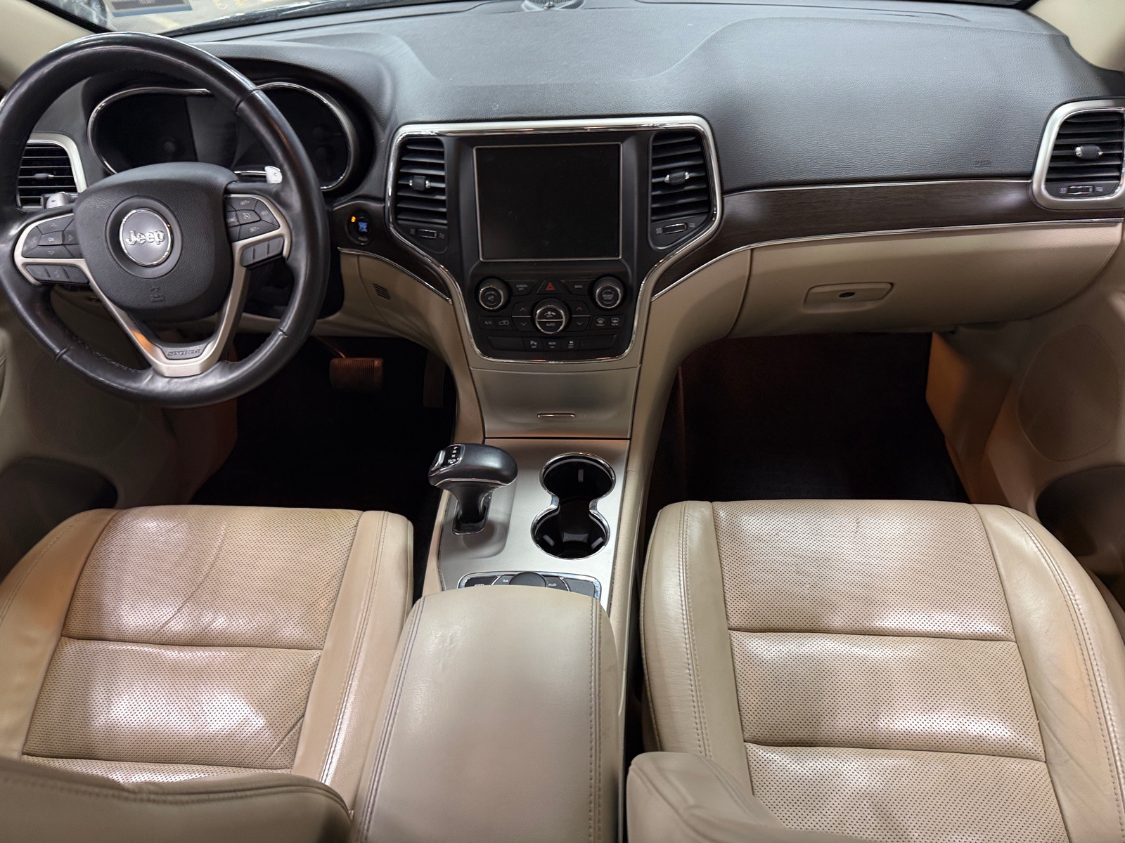 Thumbnail: 2015 Jeep Grand Cherokee - 2