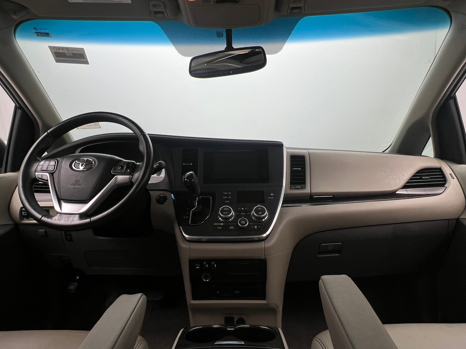 Thumbnail: 2015 Toyota Sienna - 2