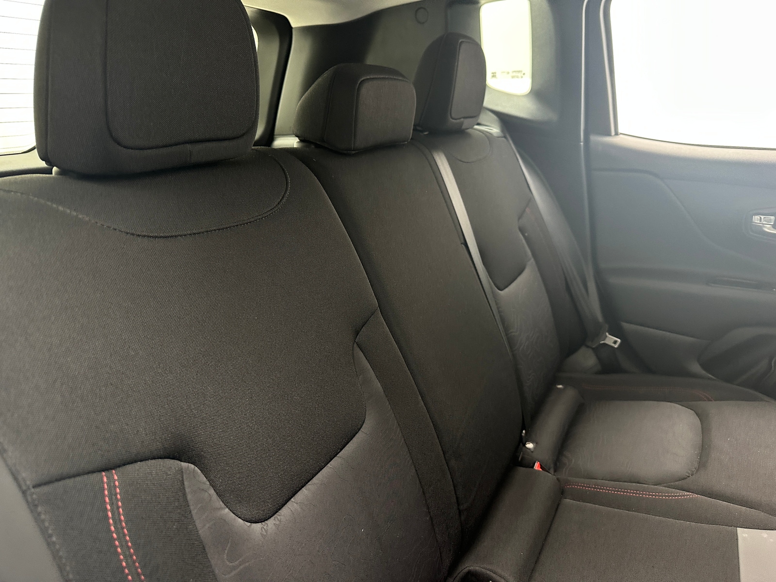 Thumbnail: 2019 Jeep Renegade - 6
