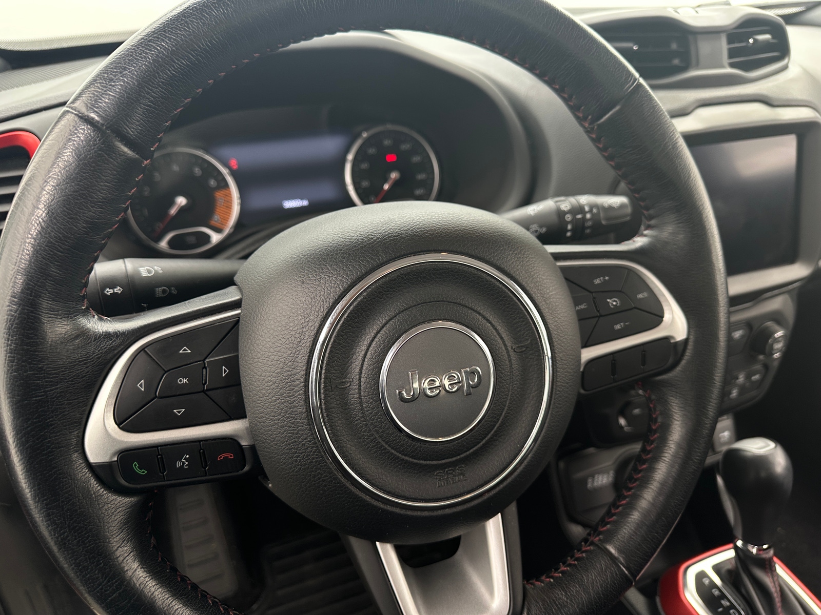 Thumbnail: 2019 Jeep Renegade - 5