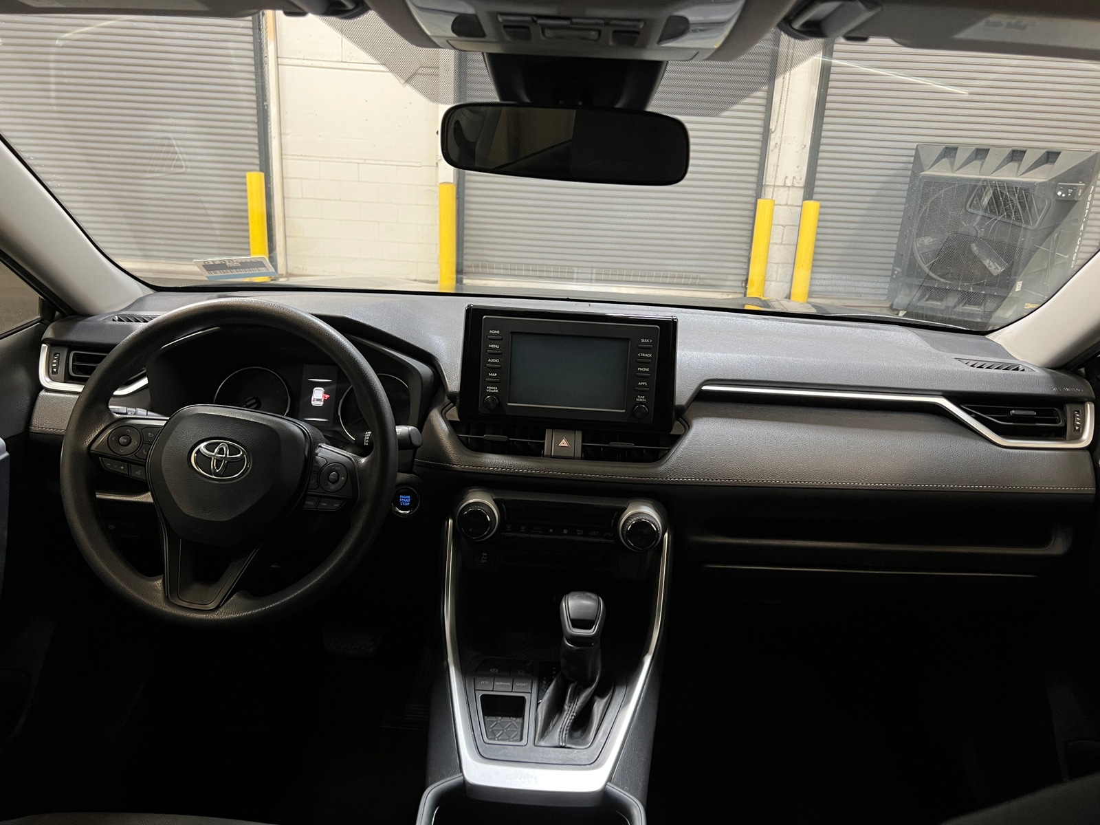 Thumbnail: 2019 Toyota RAV4 - 3
