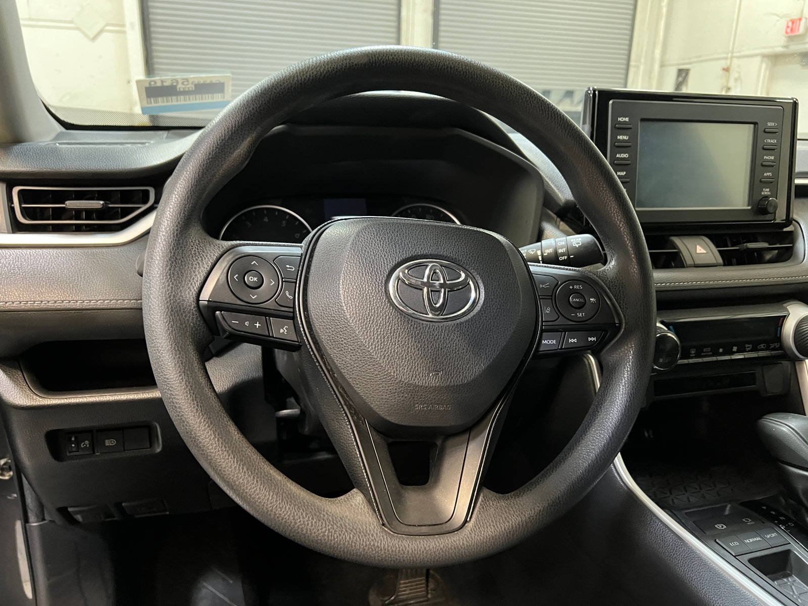 Thumbnail: 2019 Toyota RAV4 - 5