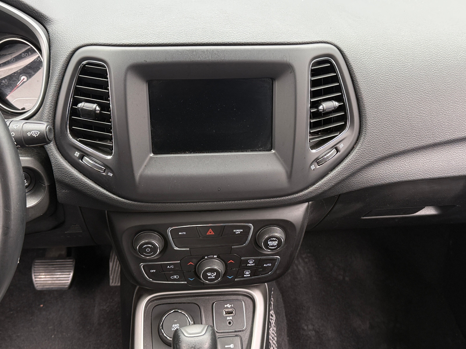 Thumbnail: 2019 Jeep Compass - 4