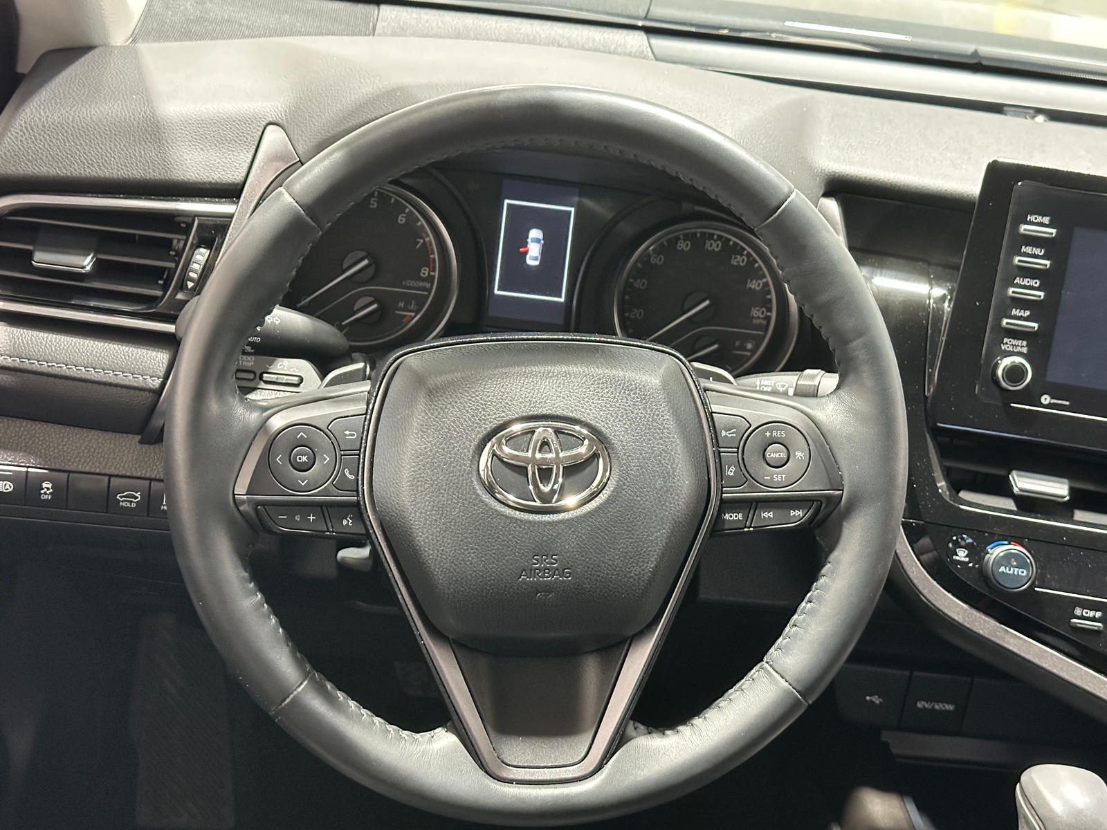 Thumbnail: 2023 Toyota Camry - 4