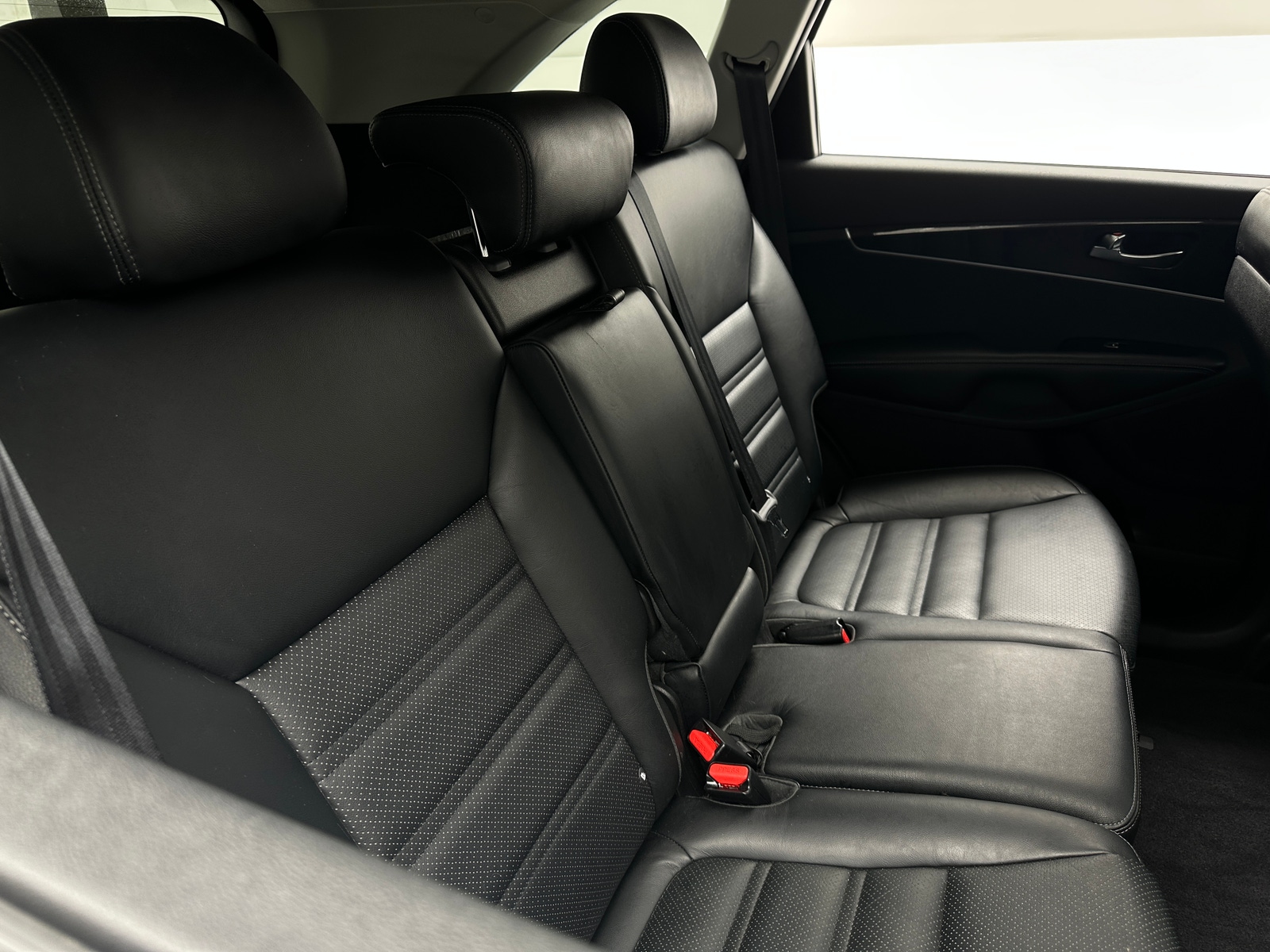 Thumbnail: 2016 Kia Sorento - 5