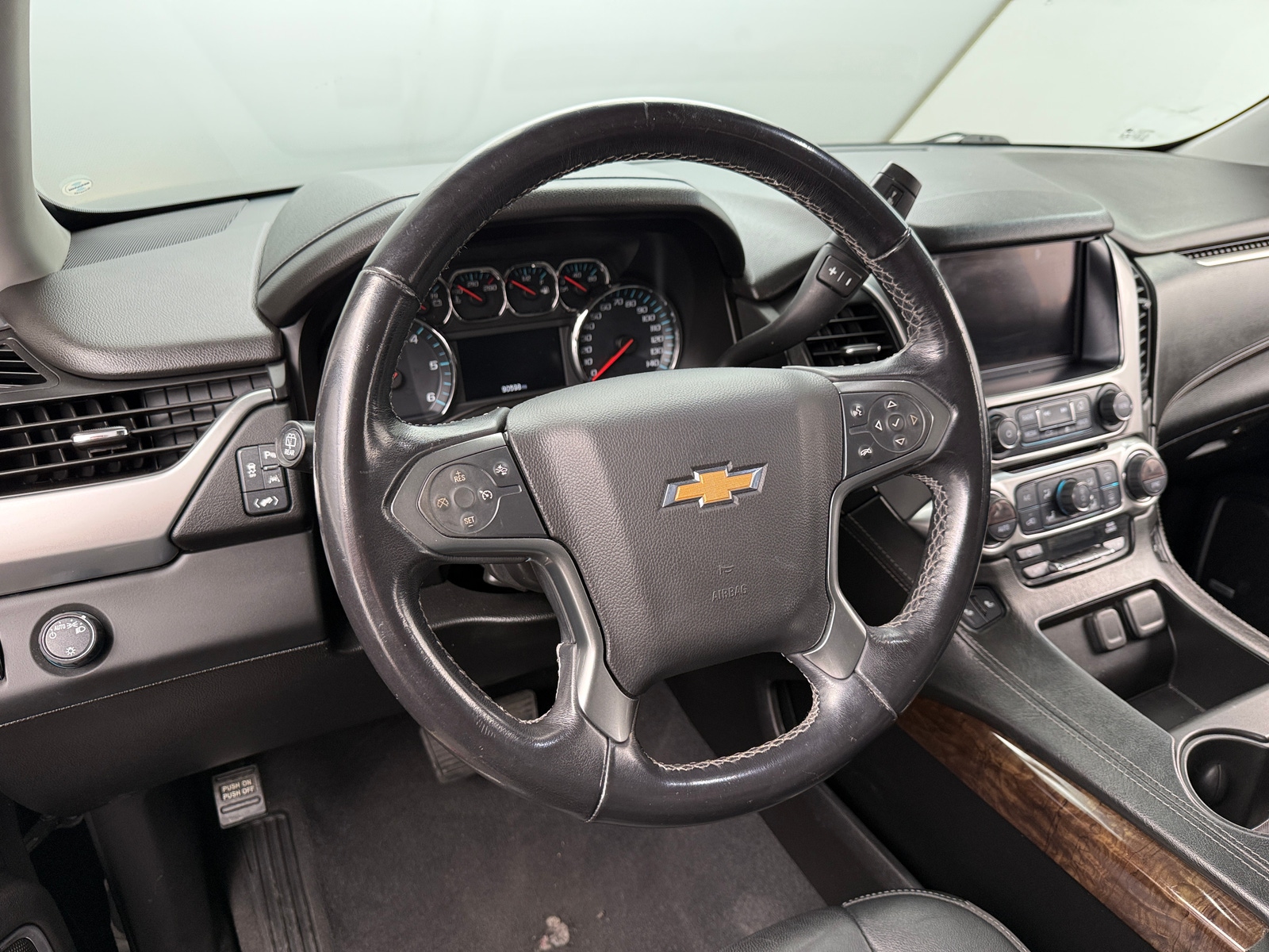 Thumbnail: 2019 Chevrolet Tahoe - 4