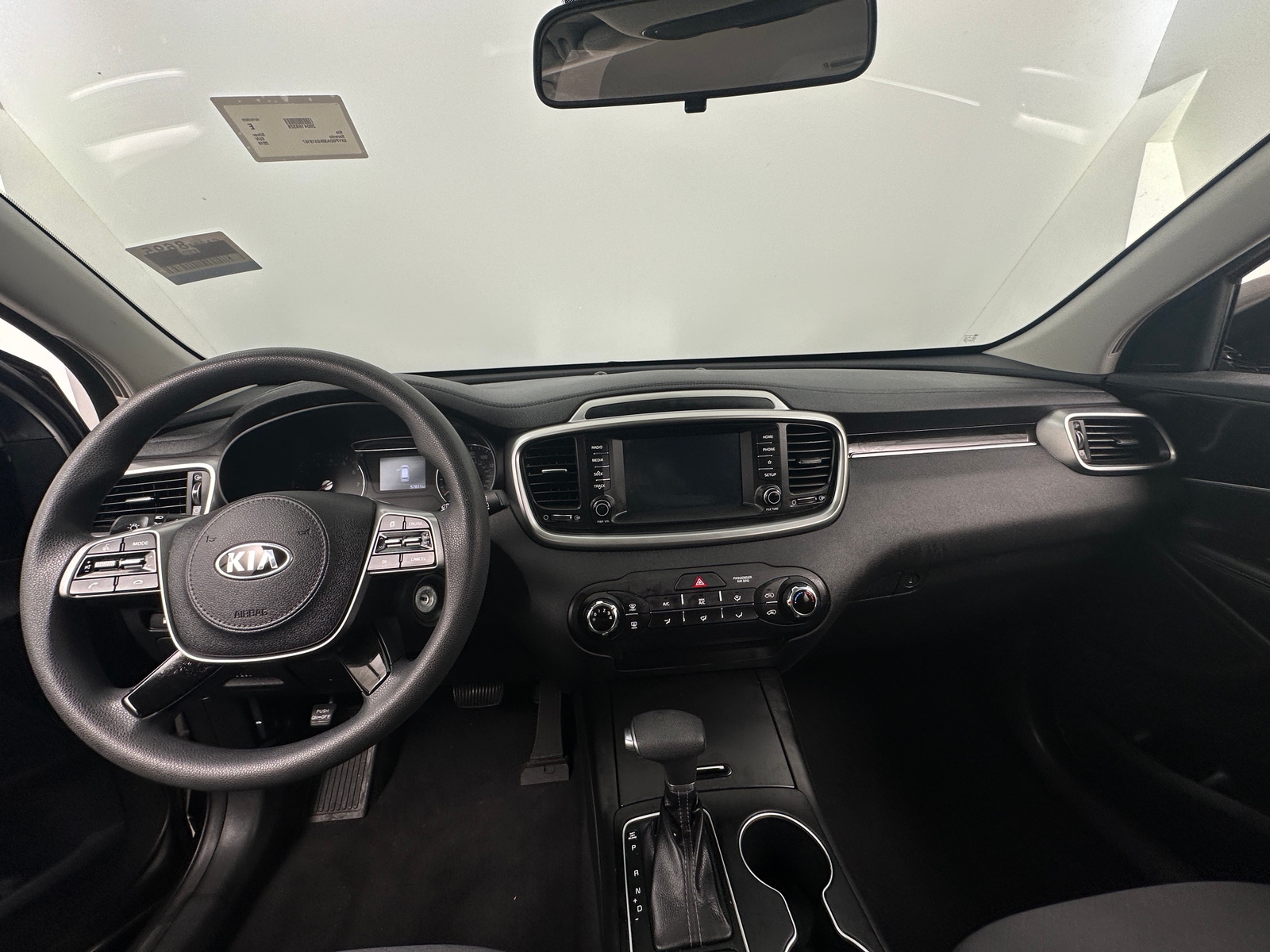 Thumbnail: 2019 Kia Sorento - 3