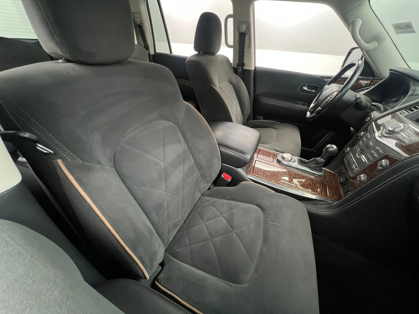 Thumbnail: 2020 Nissan Armada - 2