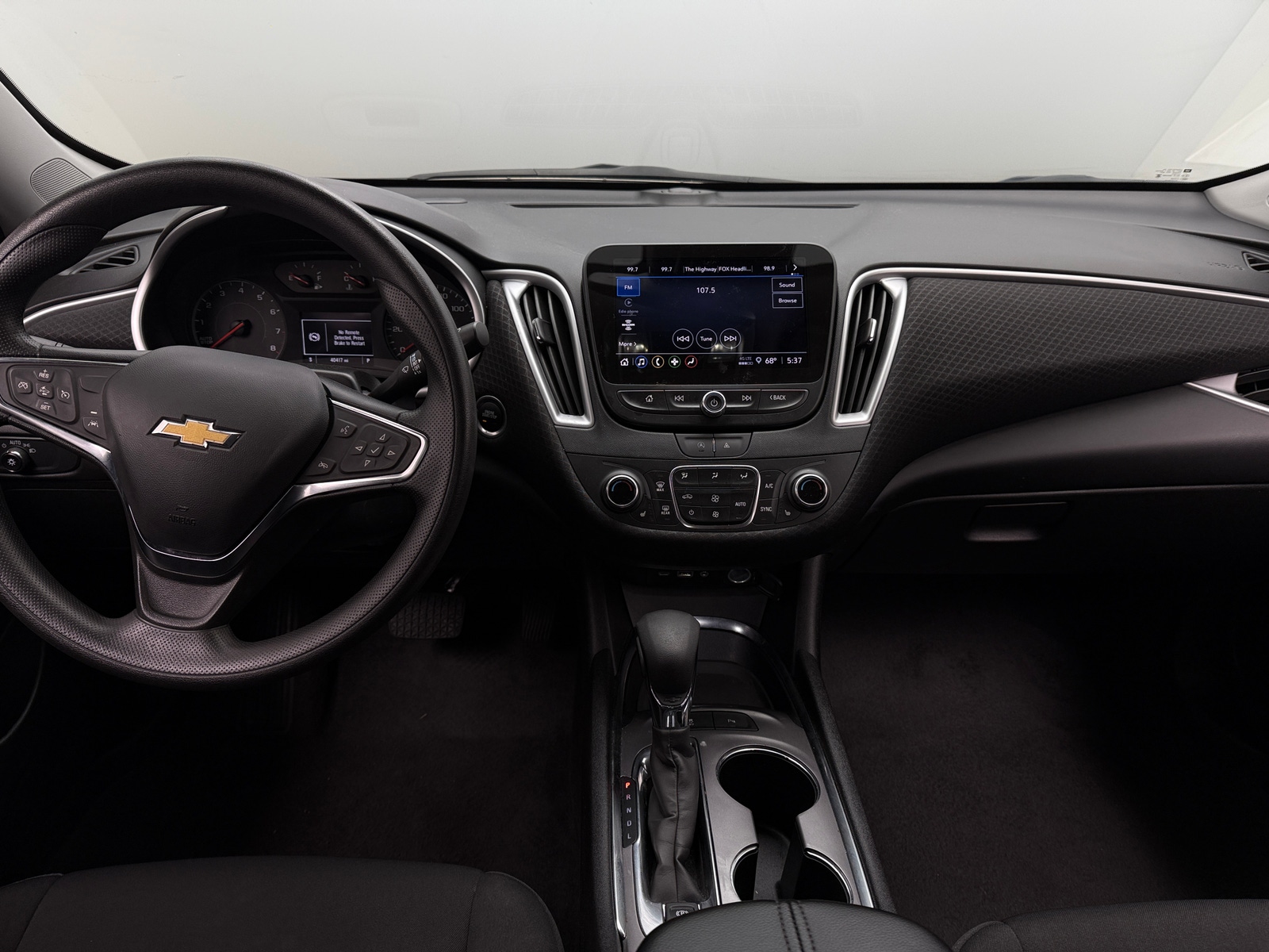 Thumbnail: 2024 Chevrolet Malibu - 3