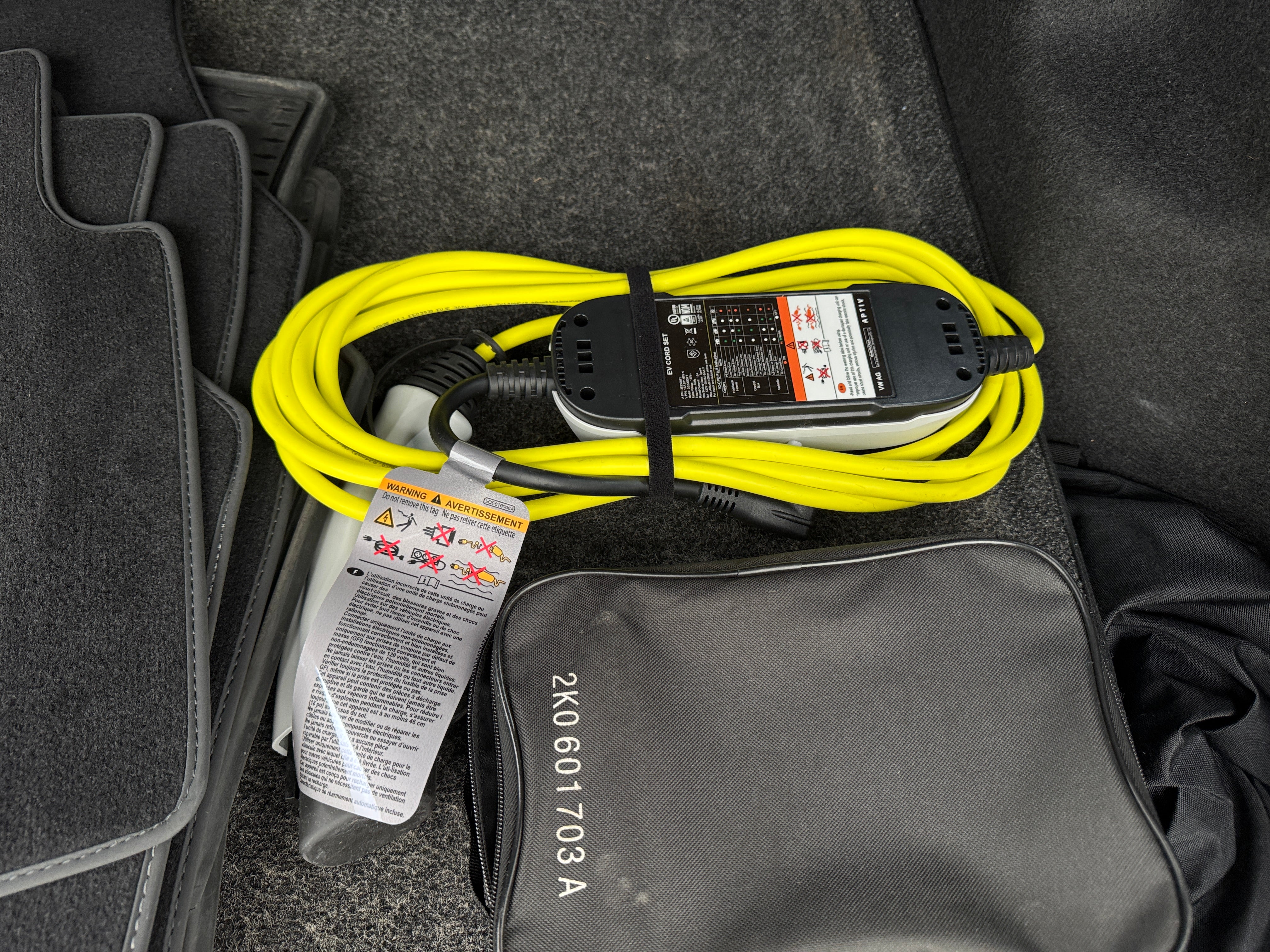 Used 2021 Volkswagen ID.4 PRO S with VIN WVGTMPE21MP037913 for sale in Oak Creek, WI