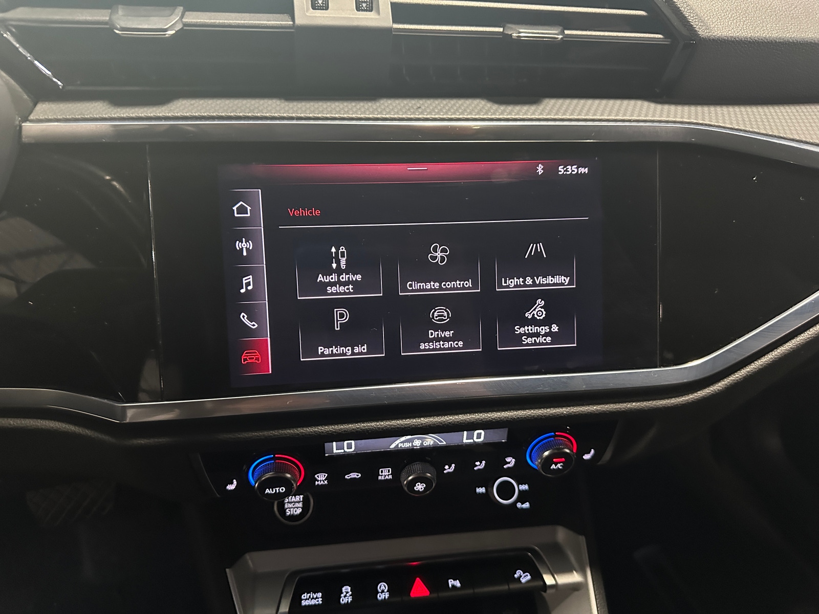 Thumbnail: 2021 Audi Q3 - 3