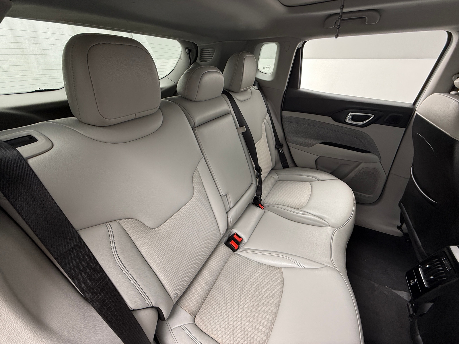 Thumbnail: 2022 Jeep Compass - 6