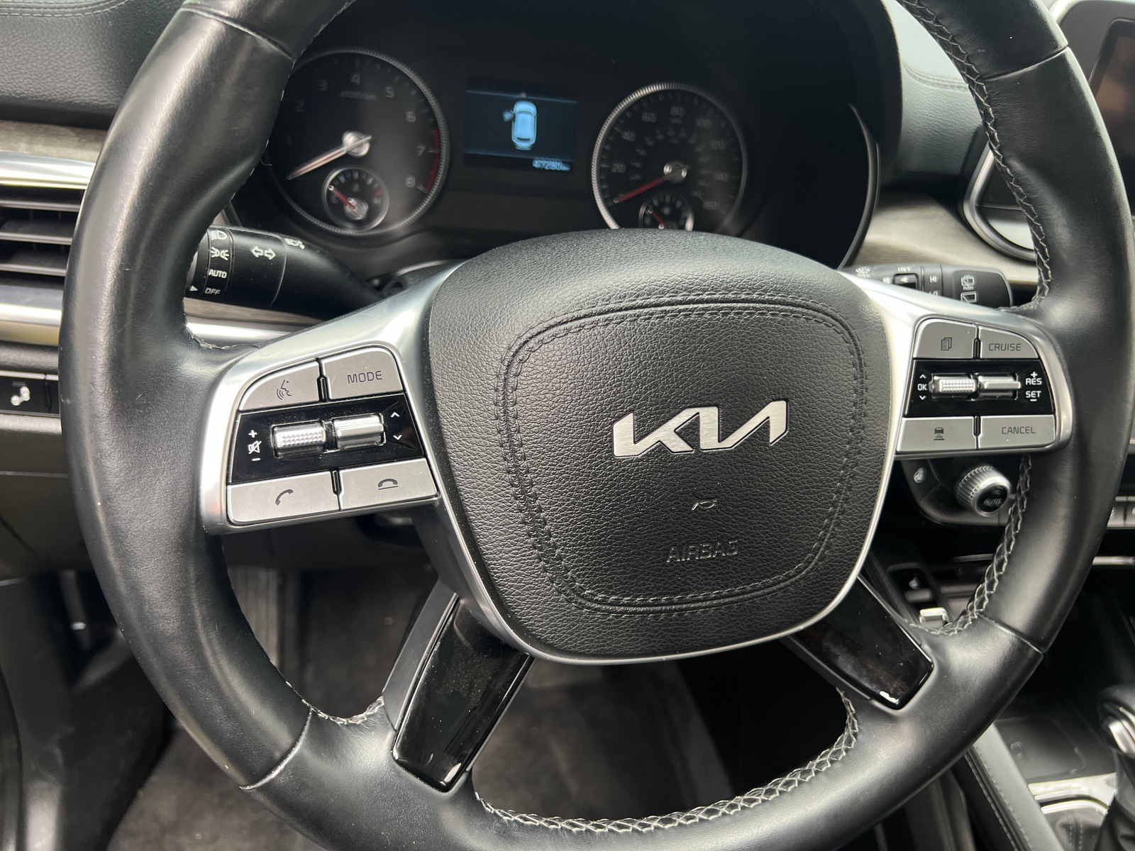Thumbnail: 2022 Kia Telluride - 4