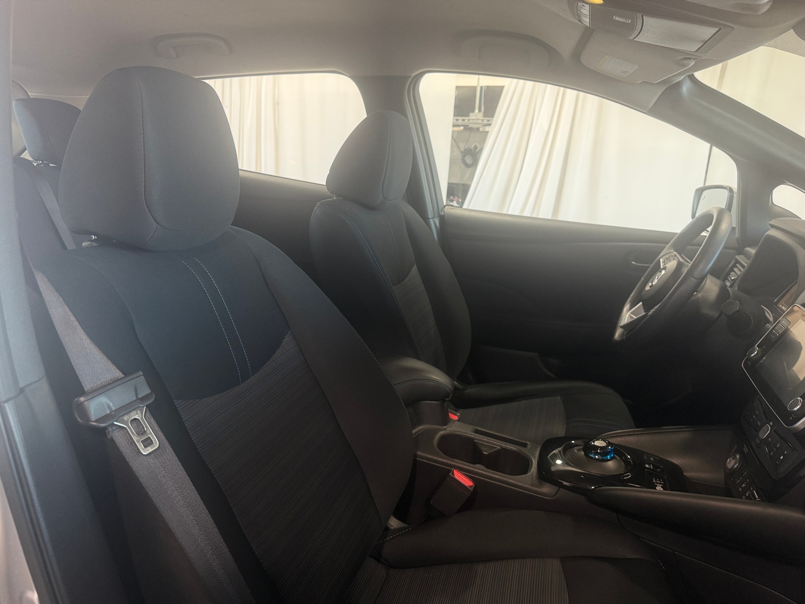 Thumbnail: 2022 Nissan Leaf - 2