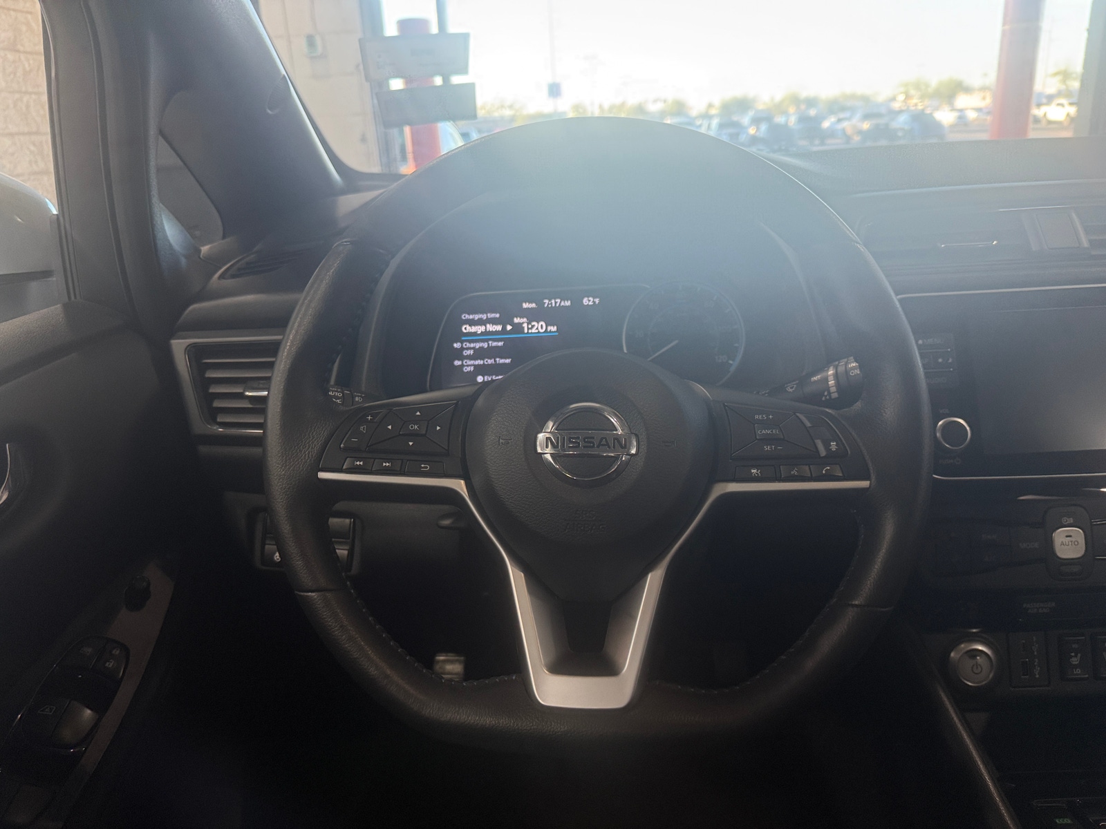 Thumbnail: 2022 Nissan Leaf - 5