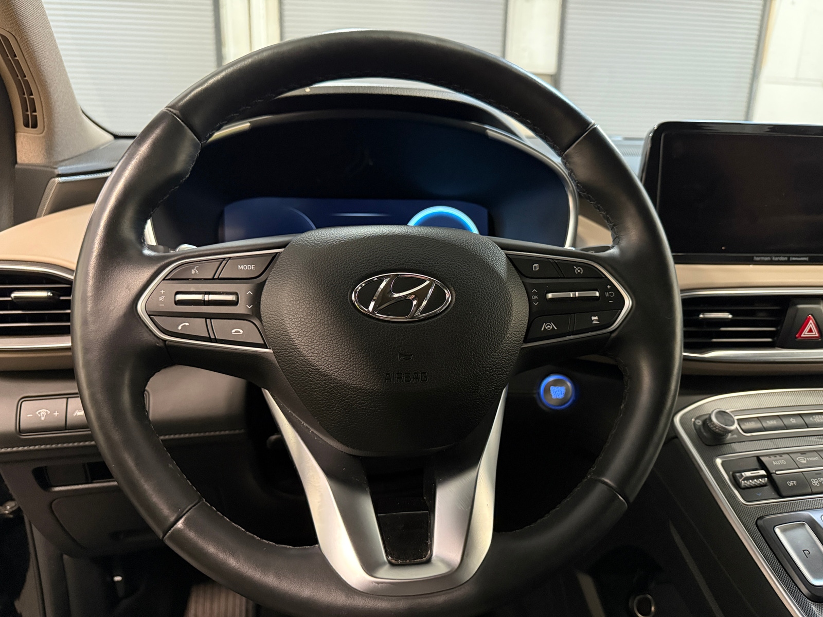 Thumbnail: 2023 Hyundai Santa Fe - 4