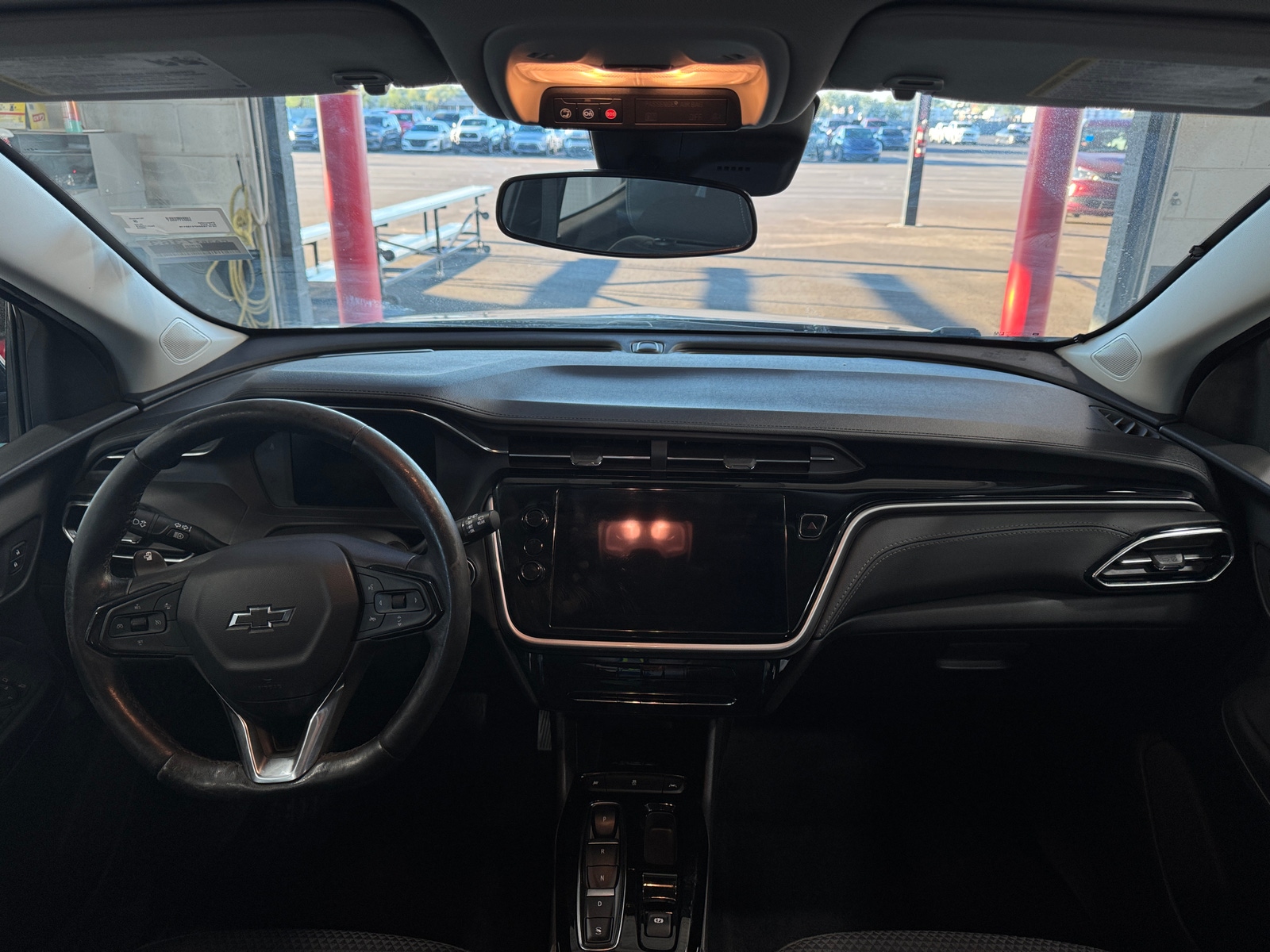 Thumbnail: 2023 Chevrolet Bolt EUV - 3