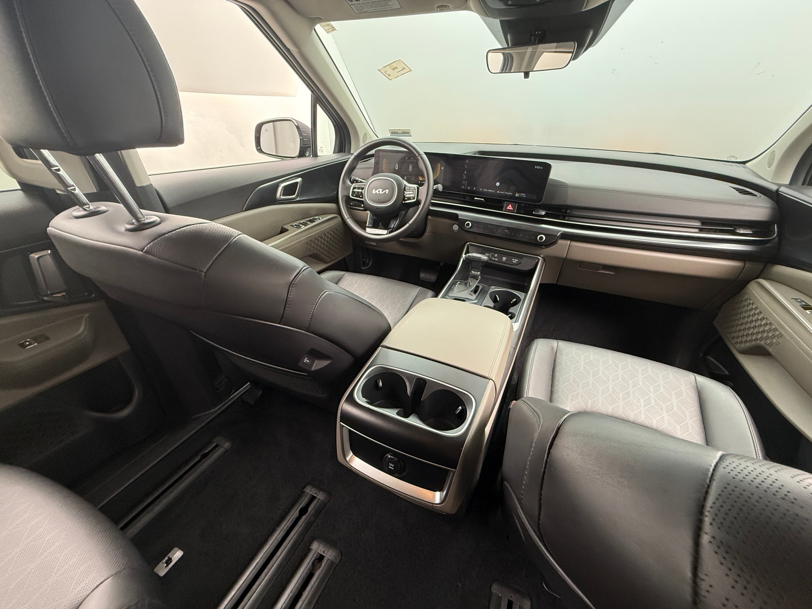 Thumbnail: 2025 Kia Carnival - 2