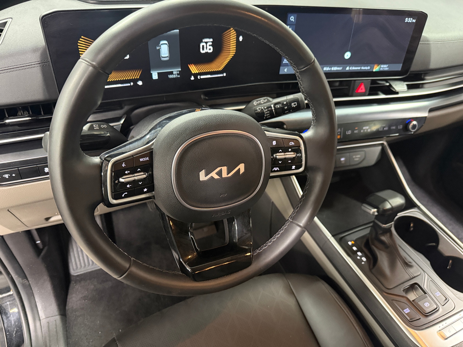 Thumbnail: 2025 Kia Carnival - 4