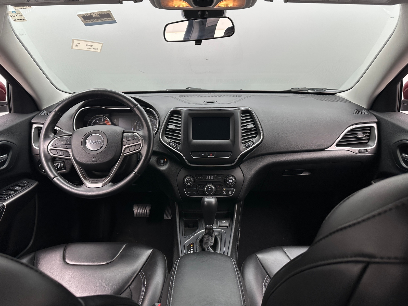 Thumbnail: 2019 Jeep Cherokee - 3