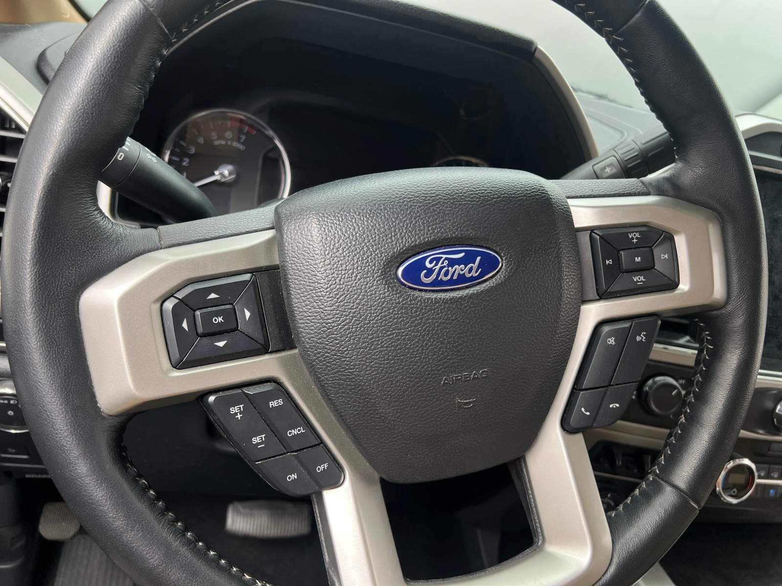 Thumbnail: 2022 Ford Econoline - 4