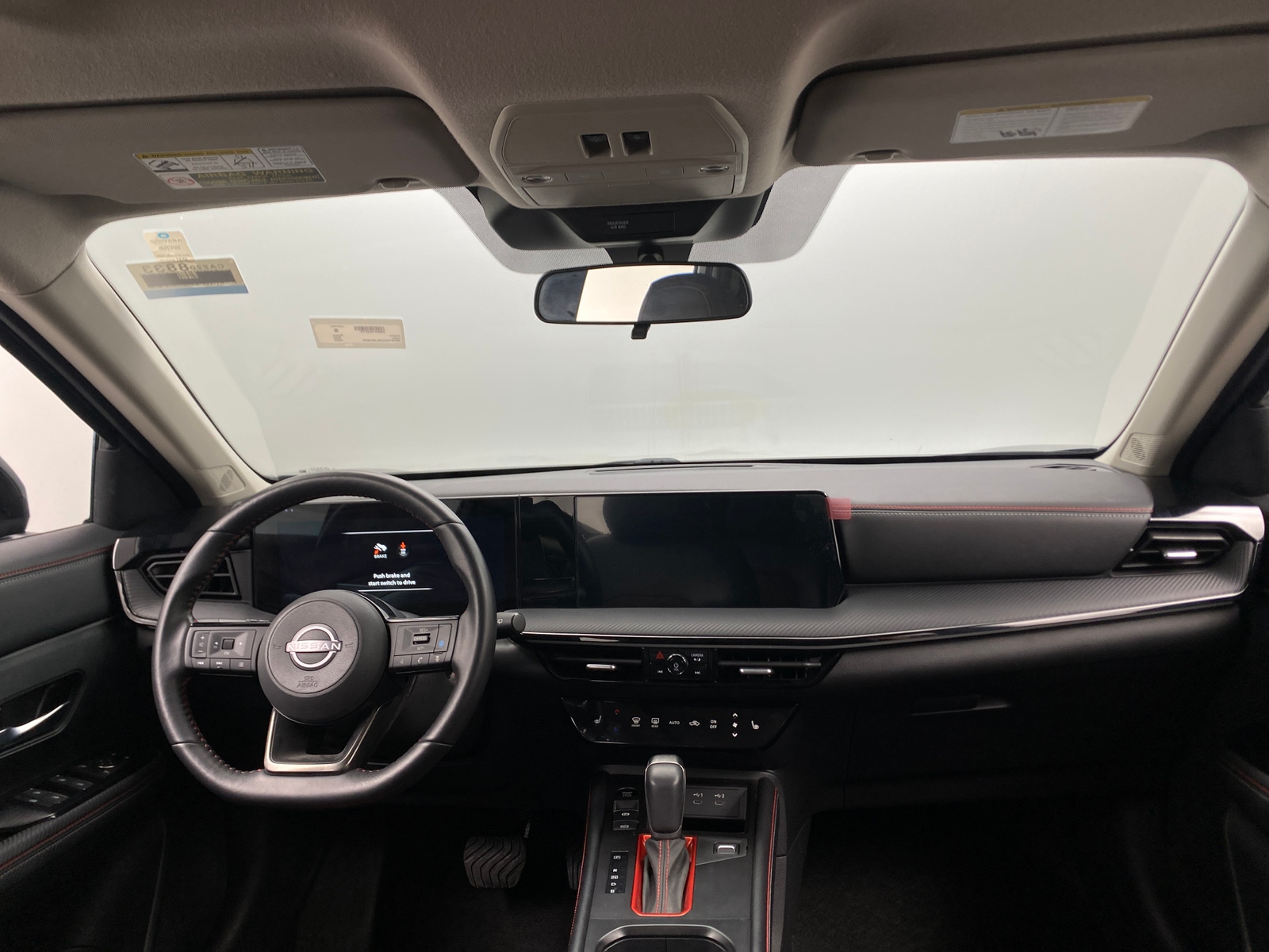 Thumbnail: 2025 Nissan Kicks - 2