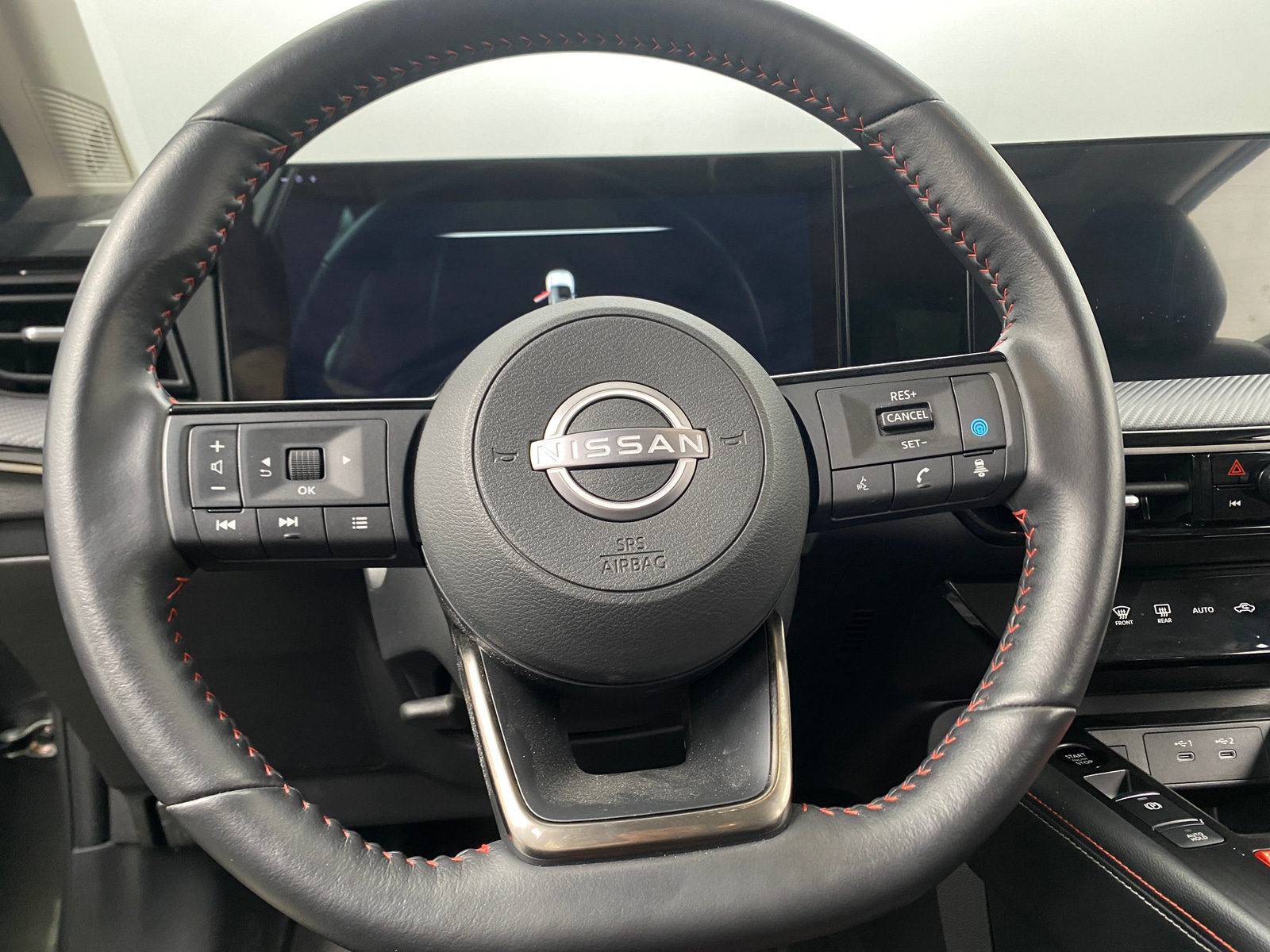 Thumbnail: 2025 Nissan Kicks - 4