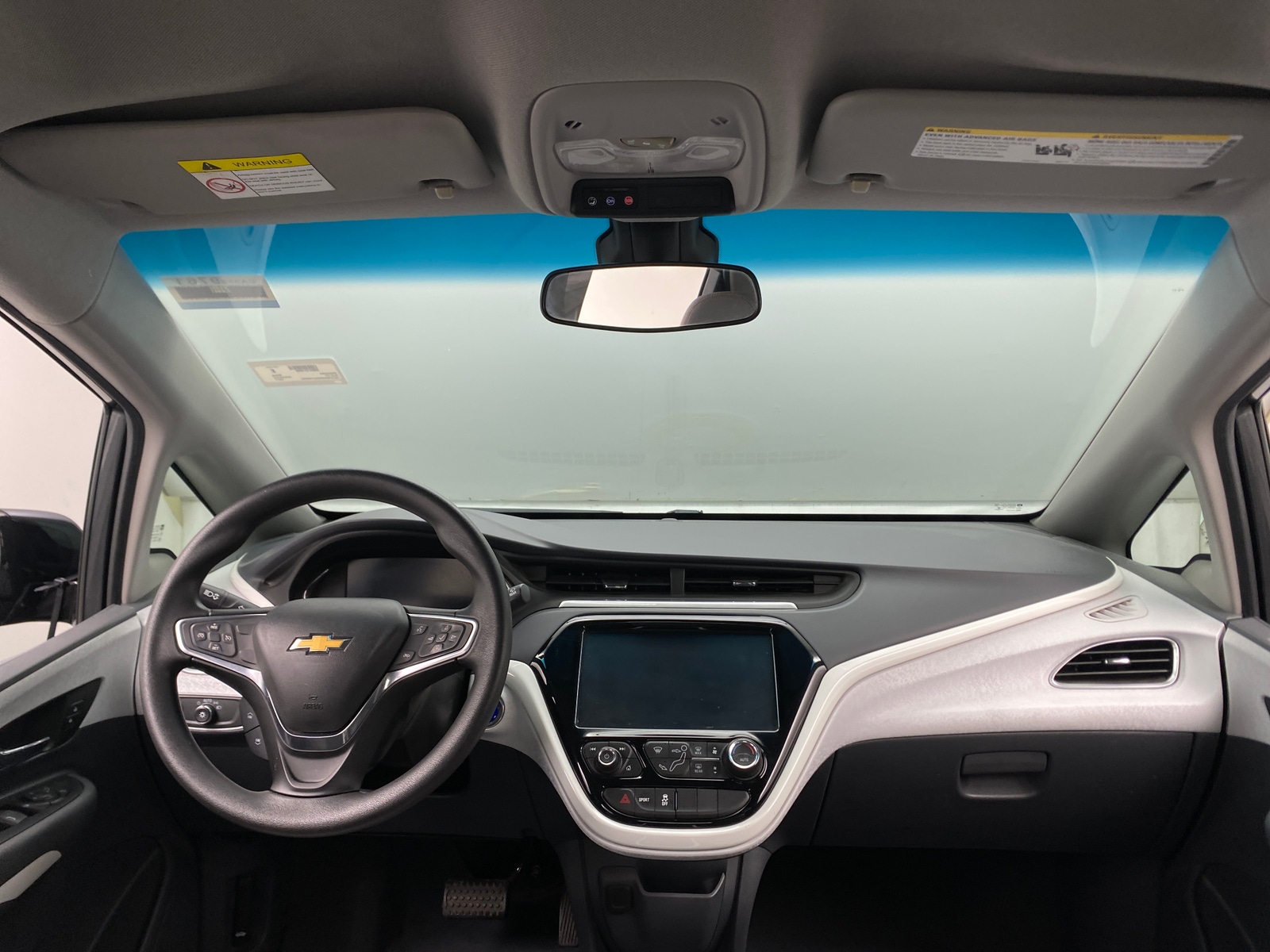 Thumbnail: 2017 Chevrolet Bolt EV - 3