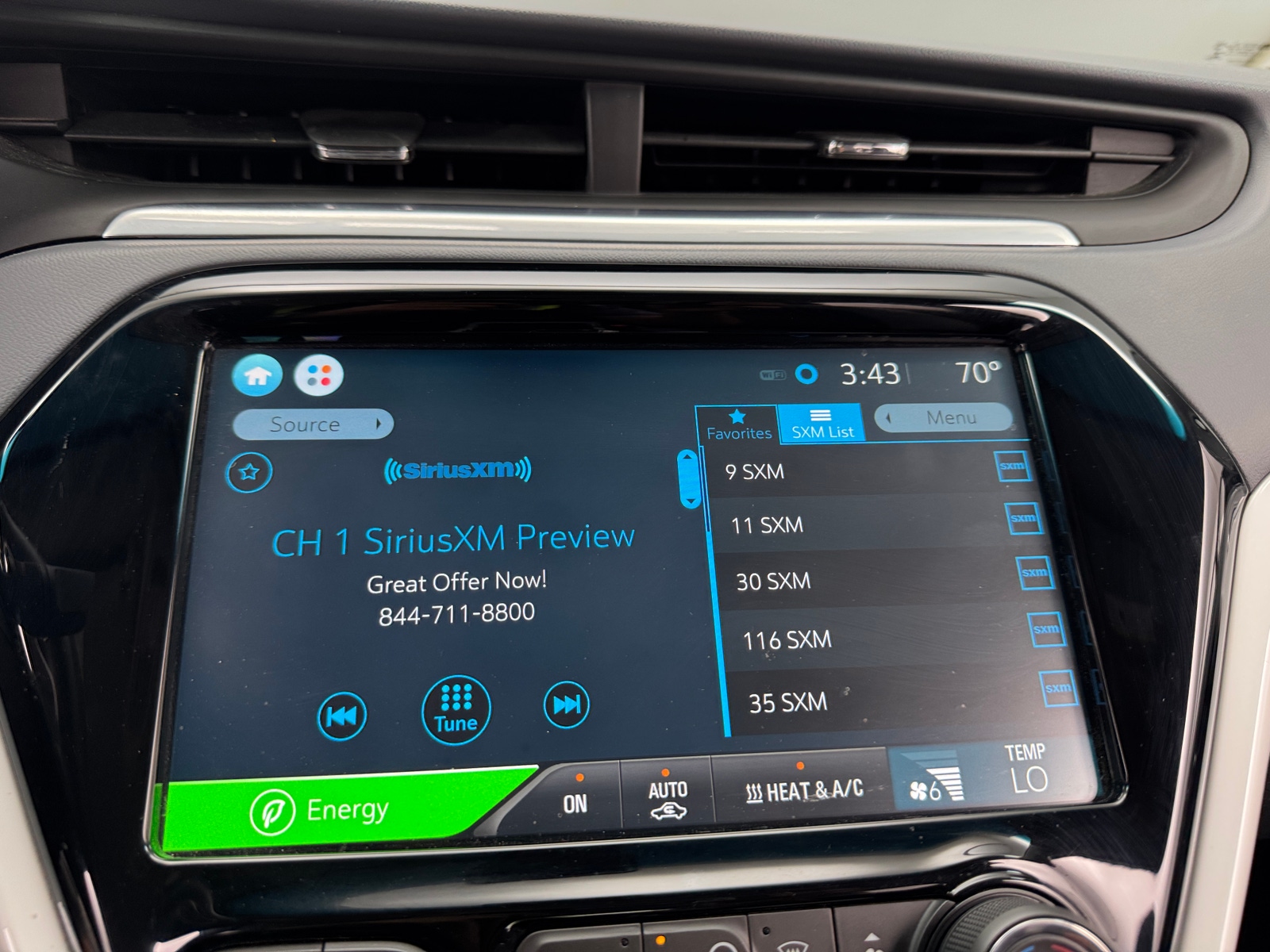 Thumbnail: 2017 Chevrolet Bolt EV - 4