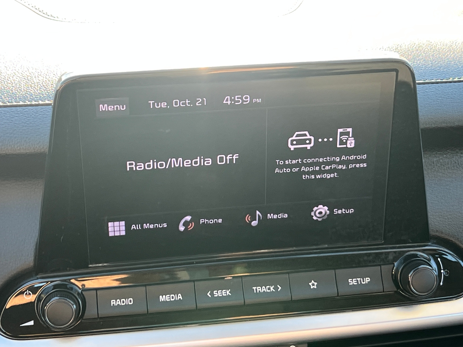 Thumbnail: 2024 Kia Forte - 4