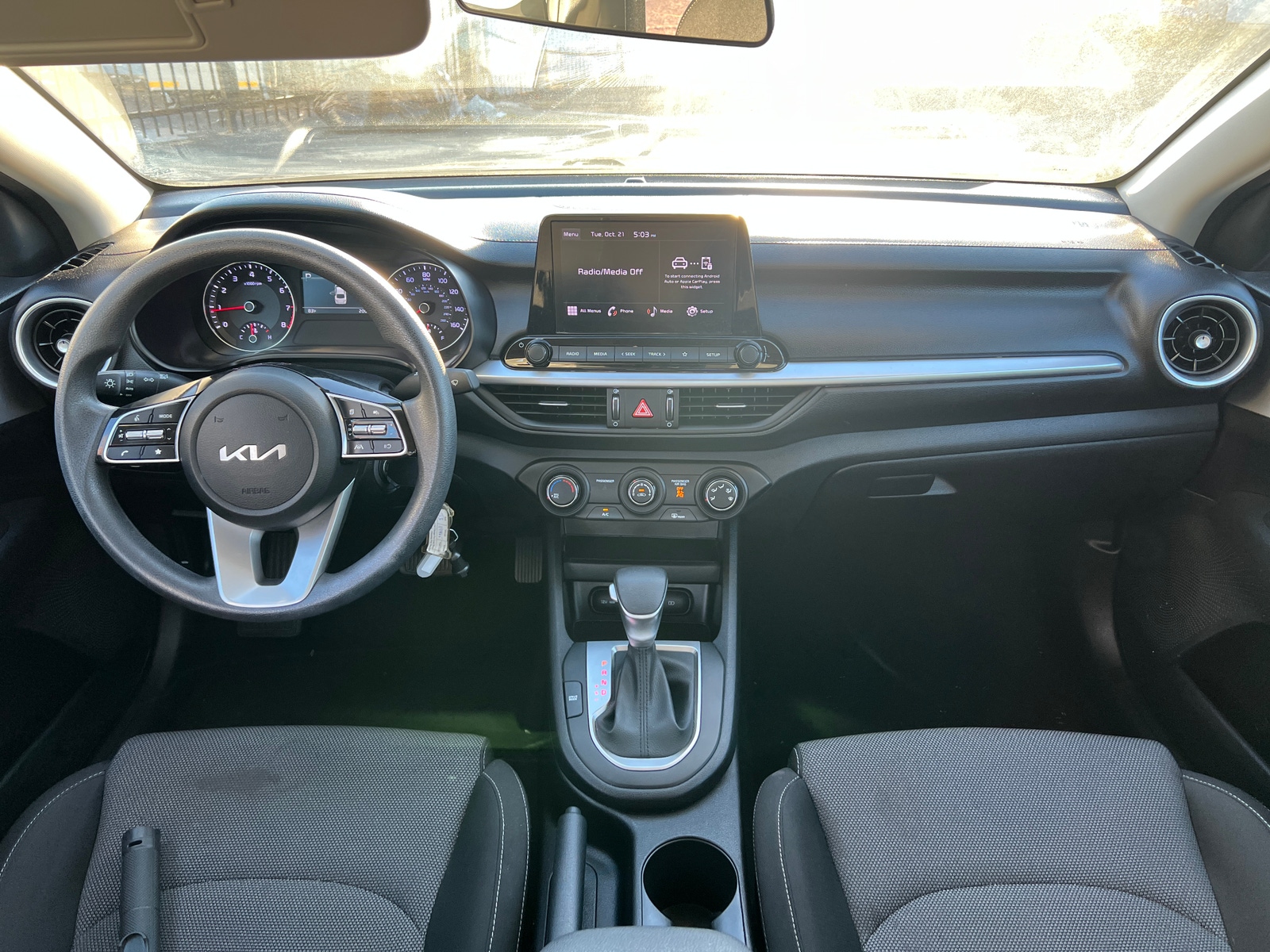 Thumbnail: 2024 Kia Forte - 3