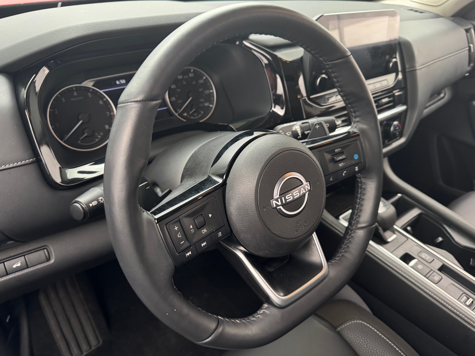 Thumbnail: 2022 Nissan Pathfinder - 4