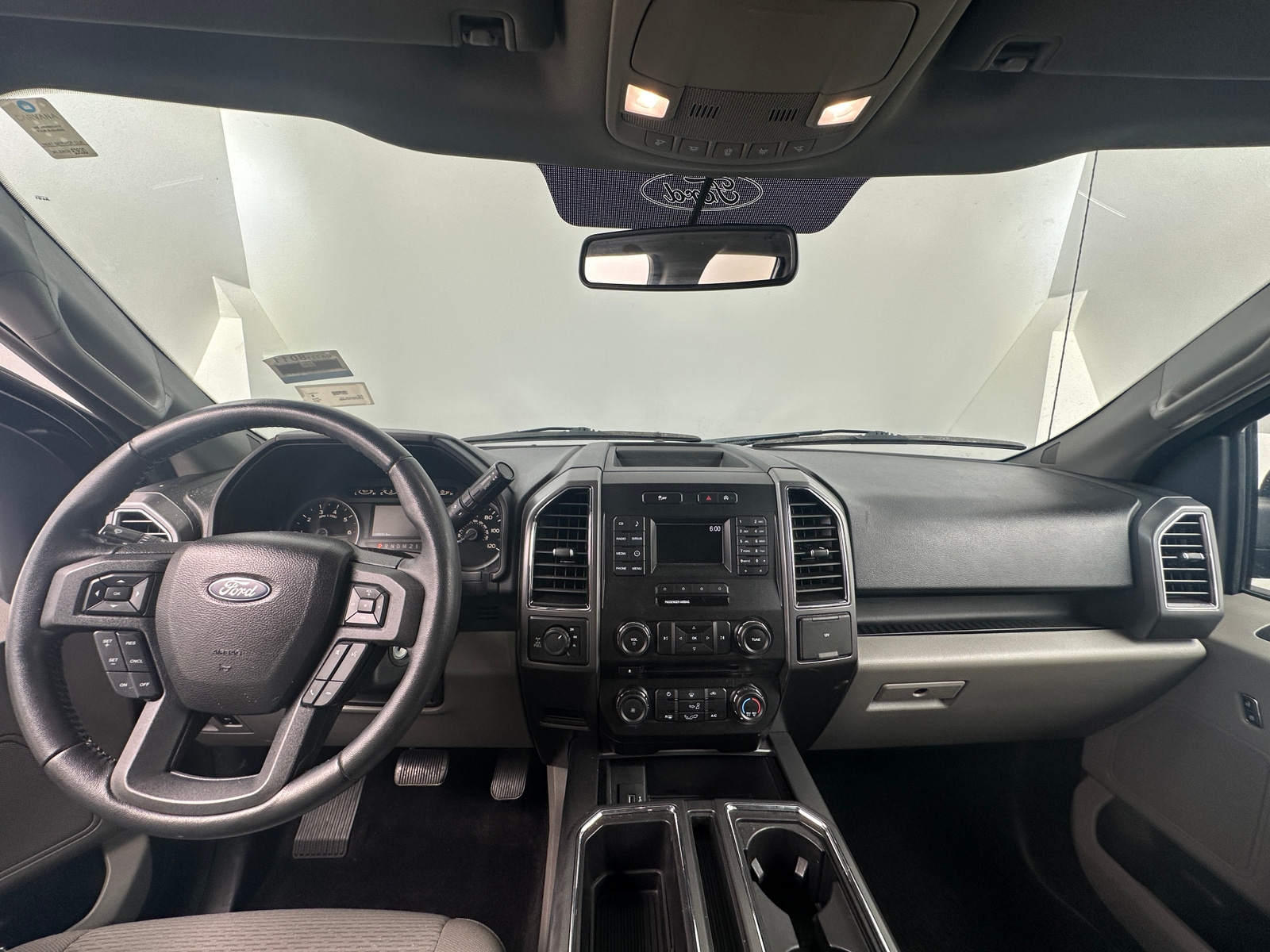 Thumbnail: 2017 Ford Econoline - 3
