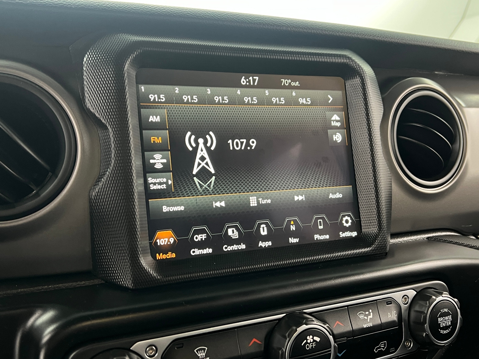 Thumbnail: 2022 Jeep Gladiator - 4
