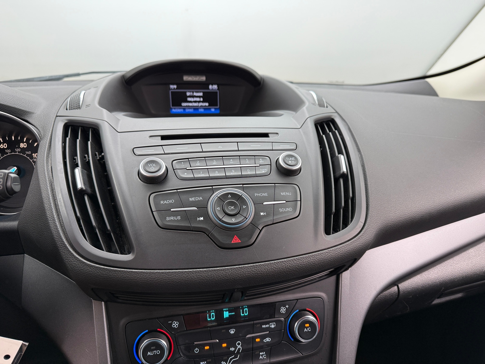 Thumbnail: 2017 Ford Escape - 4
