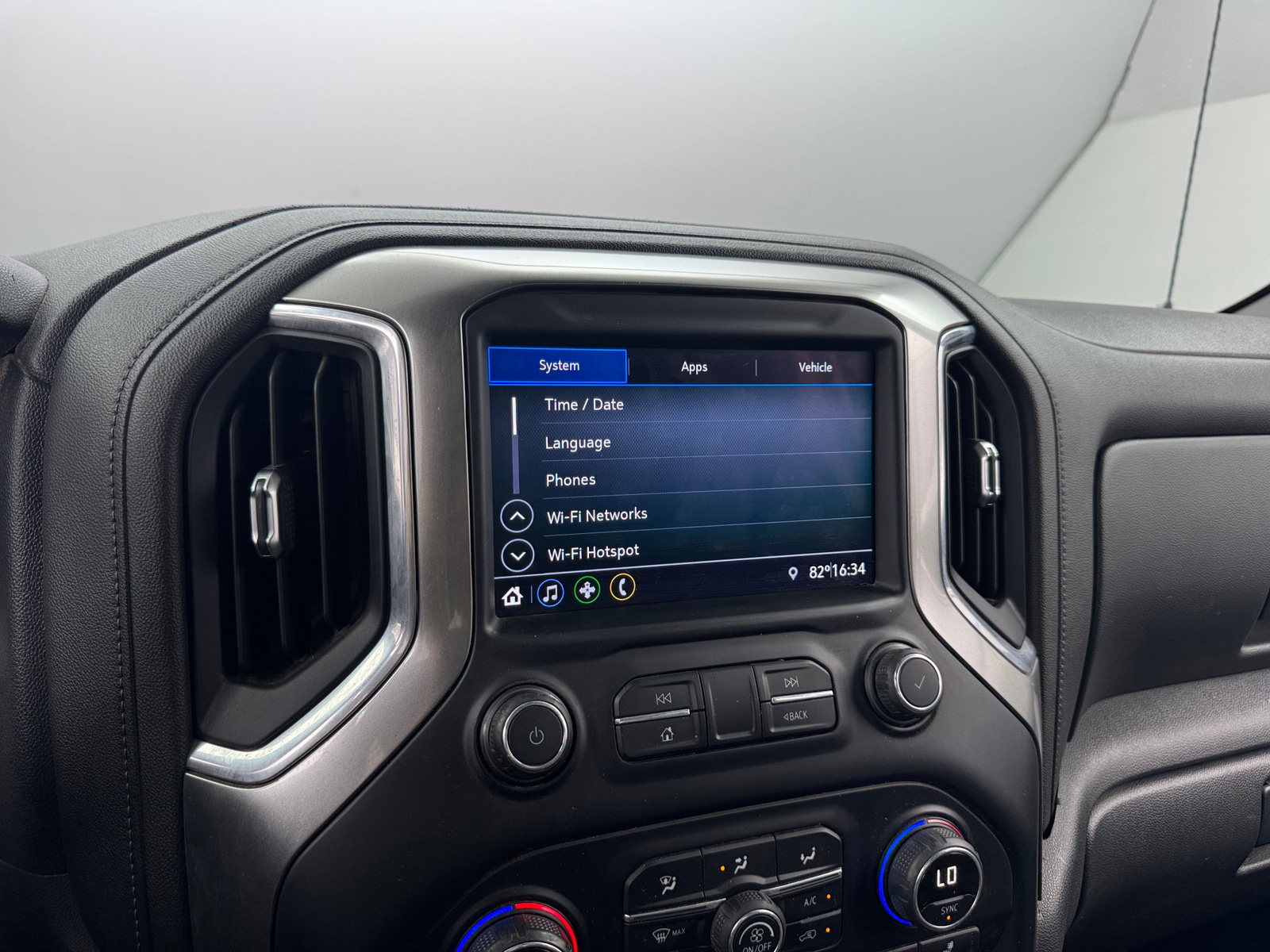 Thumbnail: 2021 Chevrolet Silverado 1500 - 4